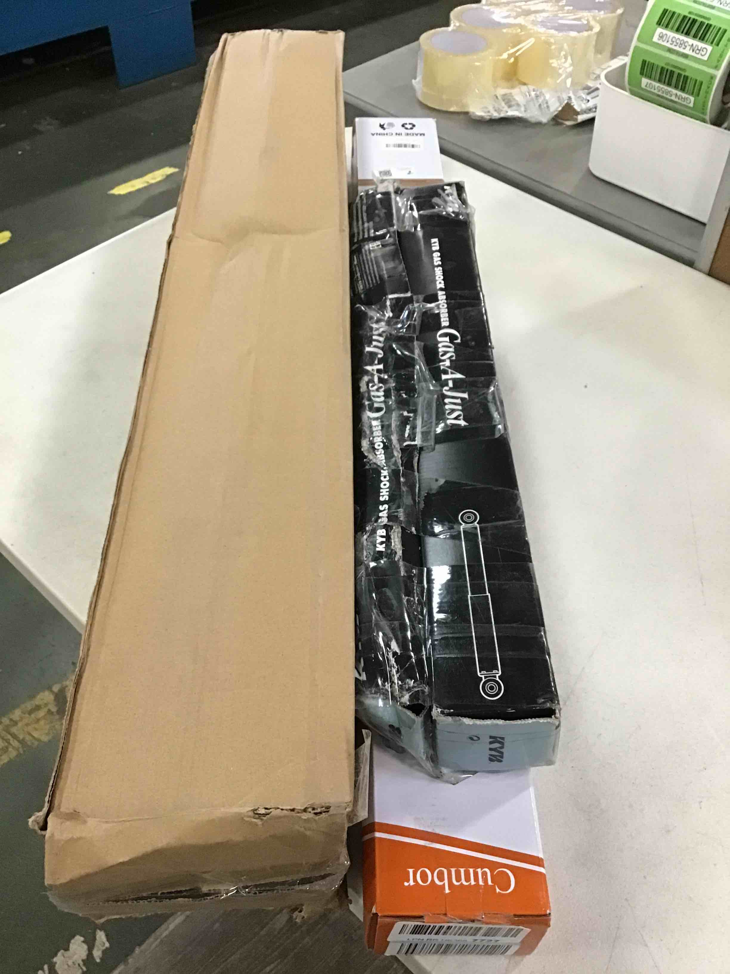 https://s3.amazonaws.com/lotting-images-prod/bidfta/RED5810744_1704385428069.jpeg