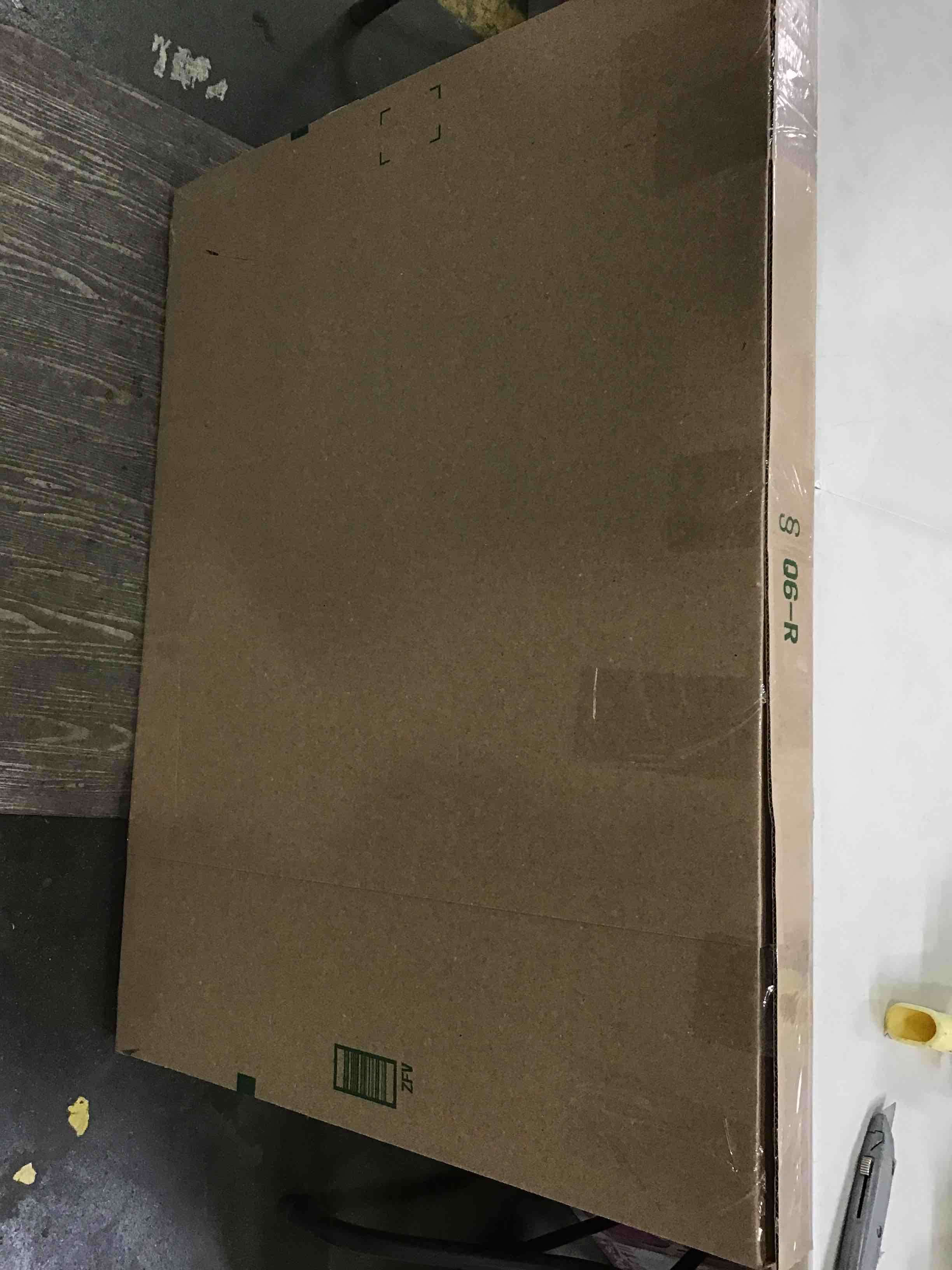 https://s3.amazonaws.com/lotting-images-prod/bidfta/RED5810763_1704388172631.jpeg