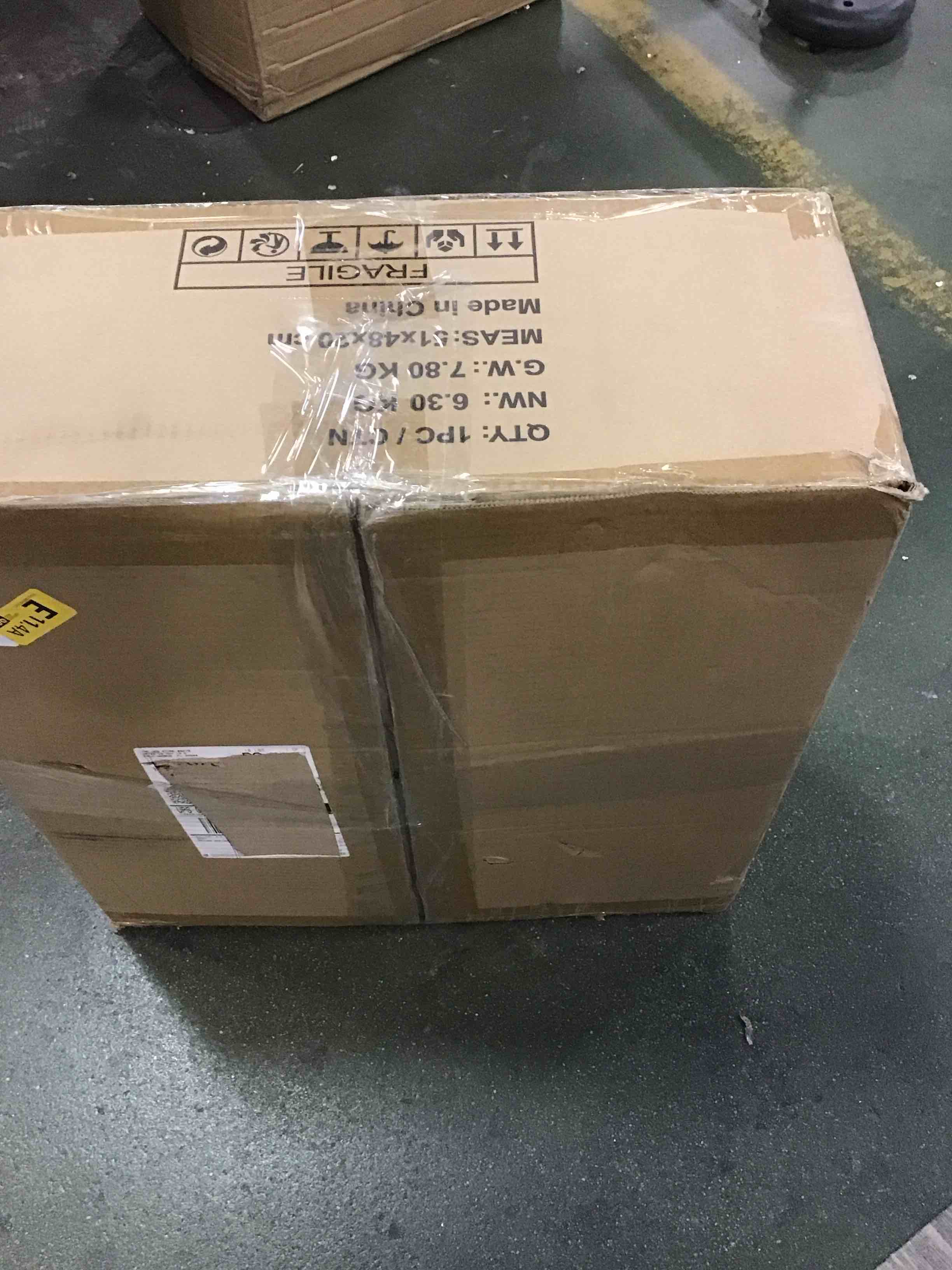 https://s3.amazonaws.com/lotting-images-prod/bidfta/RED5810827_1704402326995.jpeg