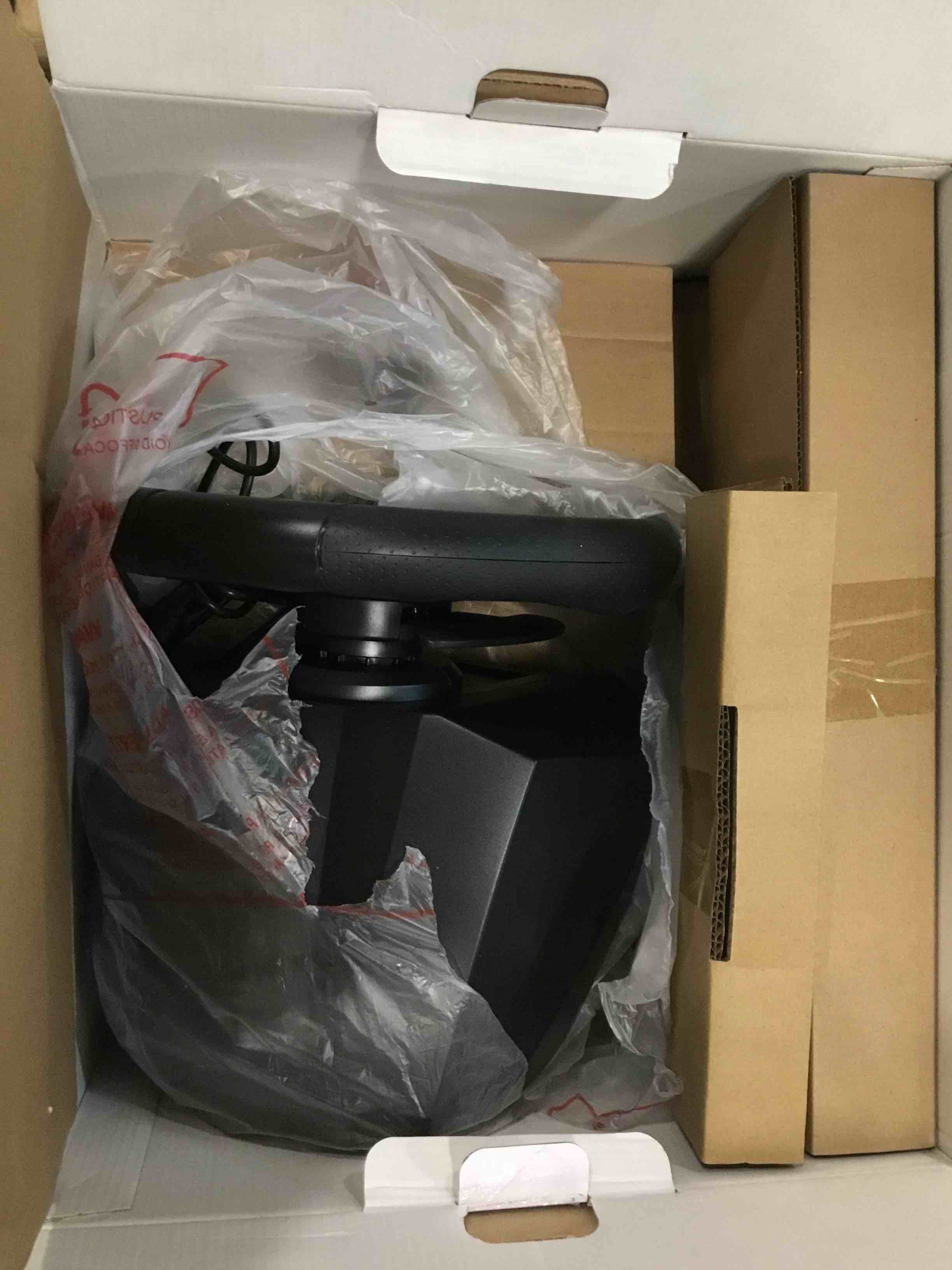 https://s3.amazonaws.com/lotting-images-prod/bidfta/RED5811119_1705150826059.jpeg