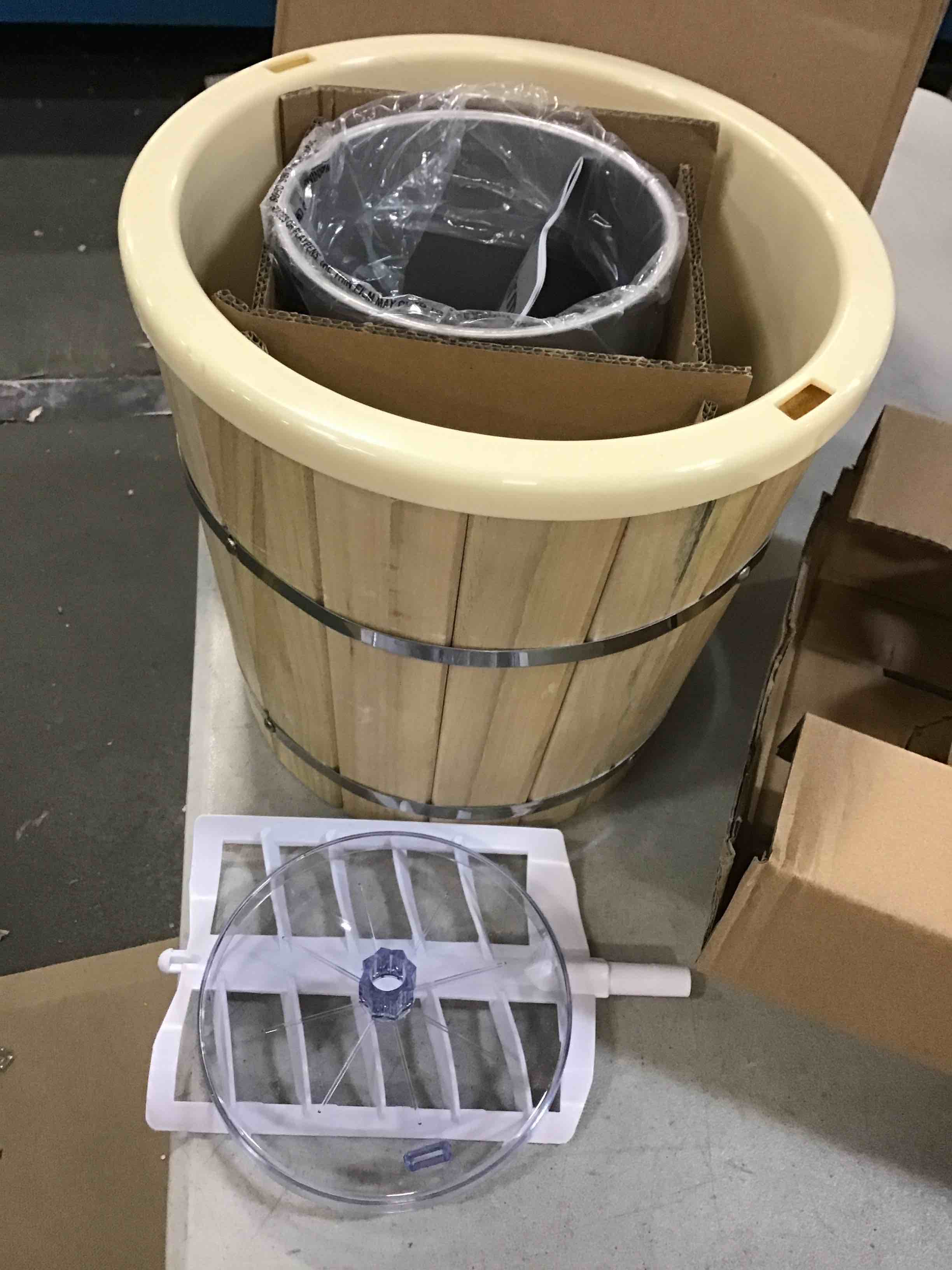 https://s3.amazonaws.com/lotting-images-prod/bidfta/RED5811328_1705346823381.jpeg
