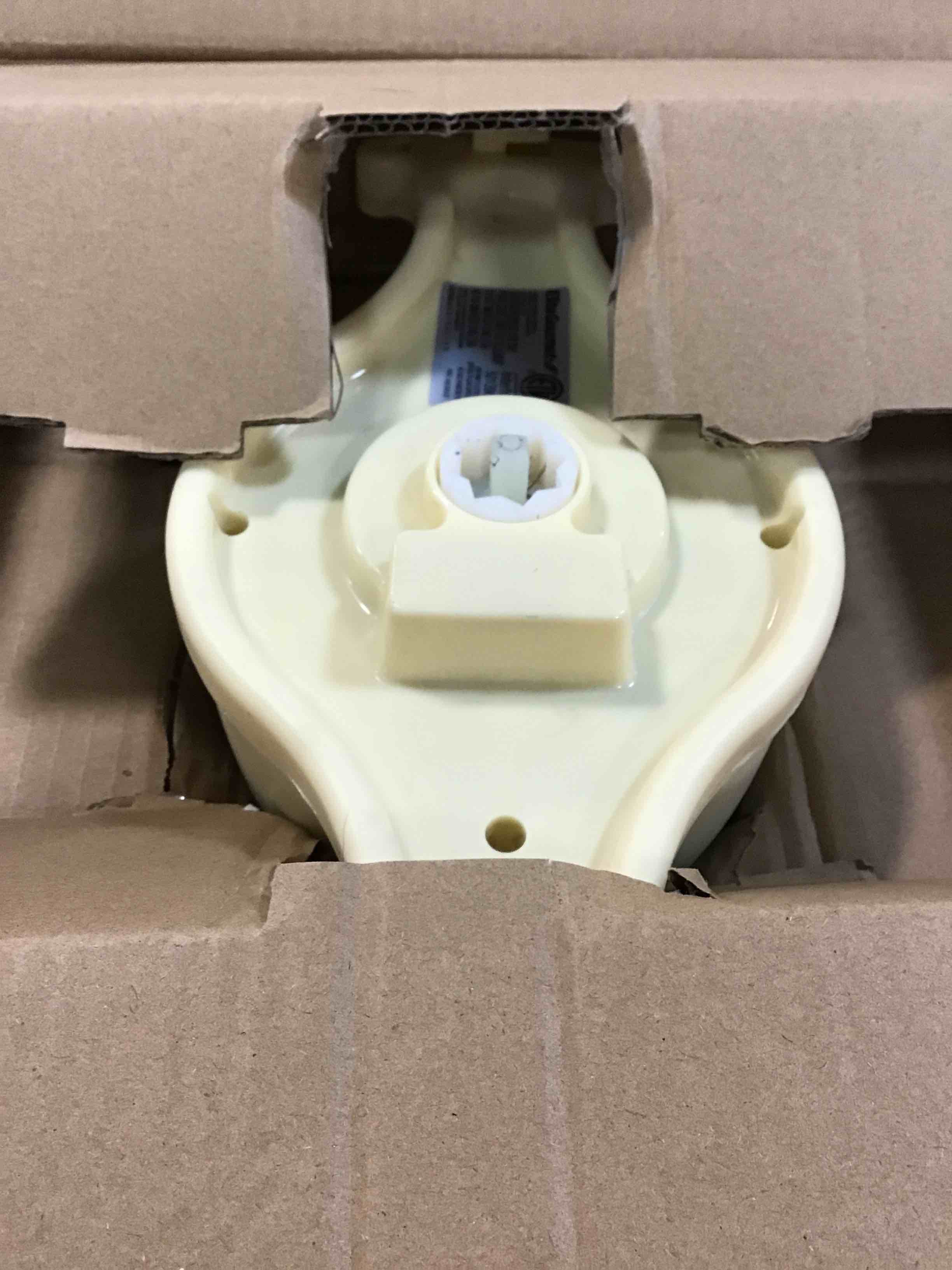 https://s3.amazonaws.com/lotting-images-prod/bidfta/RED5811328_1705346850691.jpeg