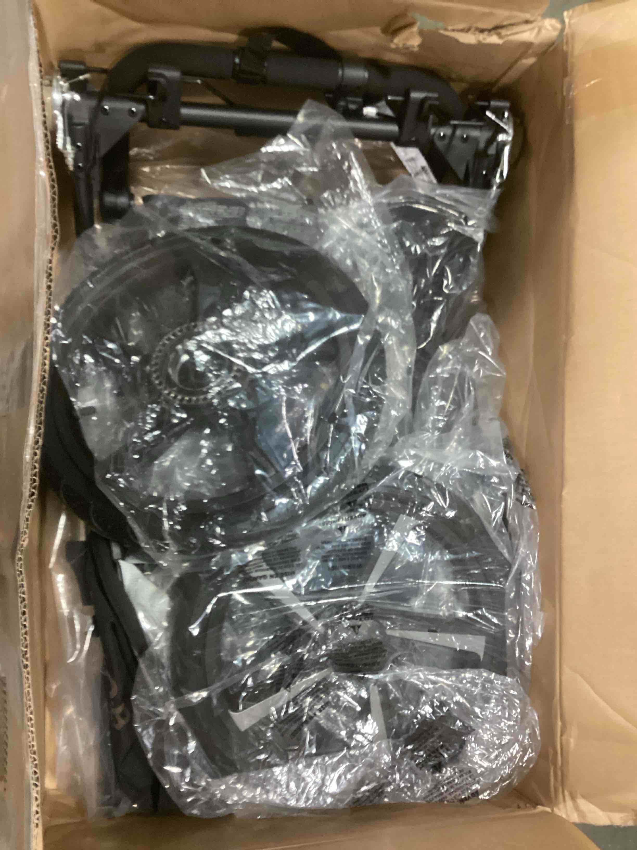 https://s3.amazonaws.com/lotting-images-prod/bidfta/RED5811366_1705408616585.jpeg