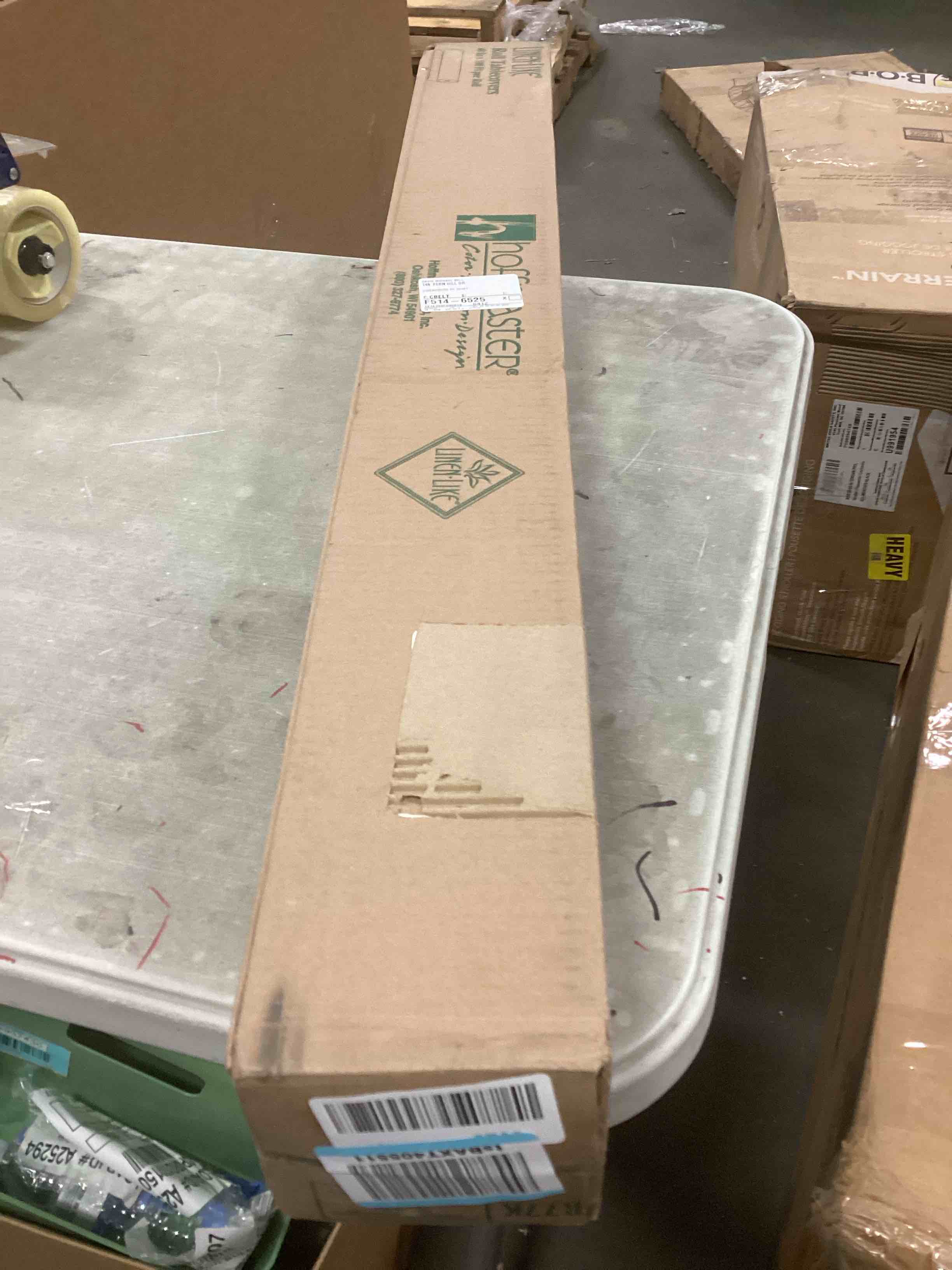 https://s3.amazonaws.com/lotting-images-prod/bidfta/RED5811375_1705410403635.jpeg