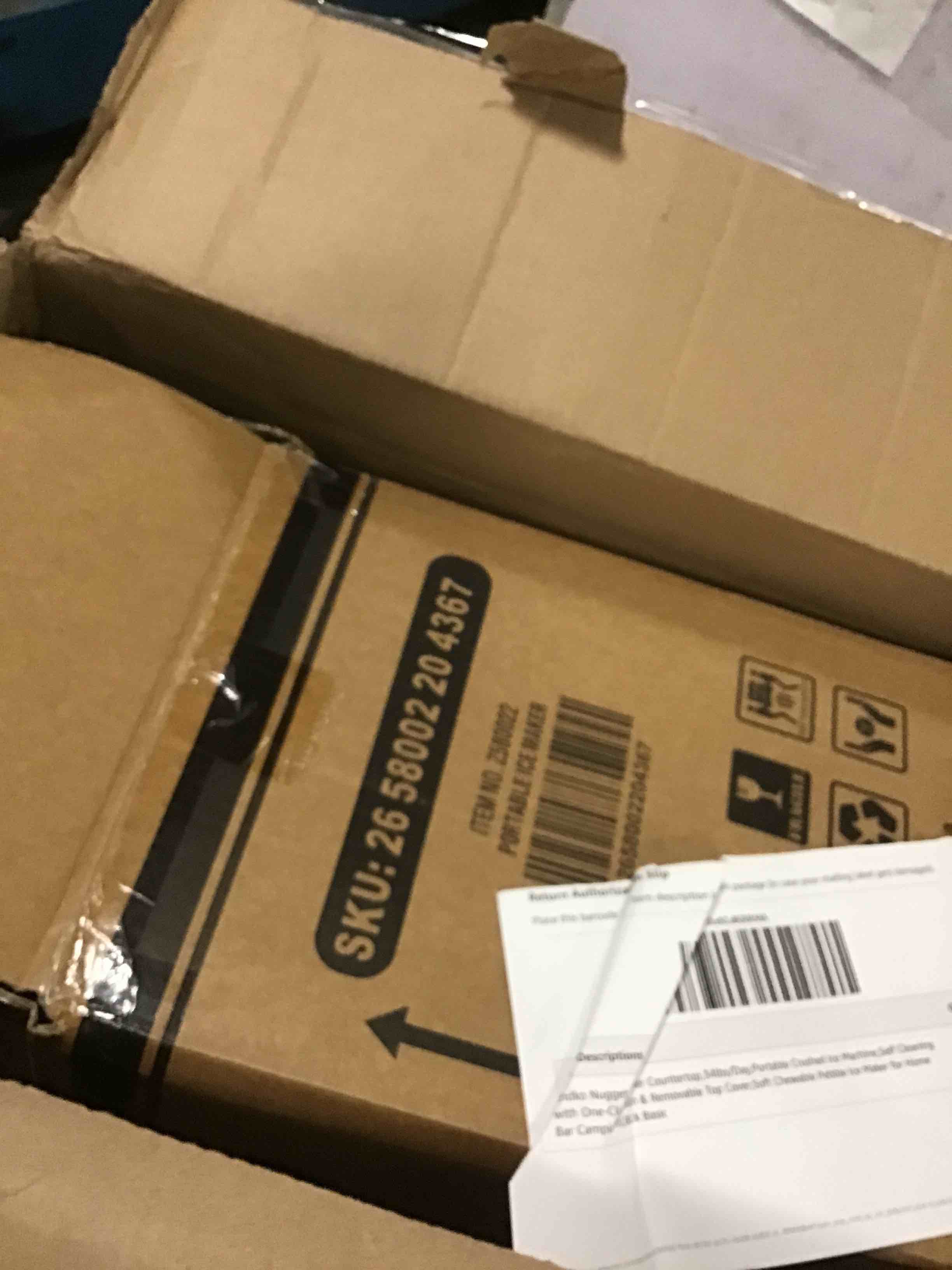 https://s3.amazonaws.com/lotting-images-prod/bidfta/RED5811927_1703339778083.jpeg