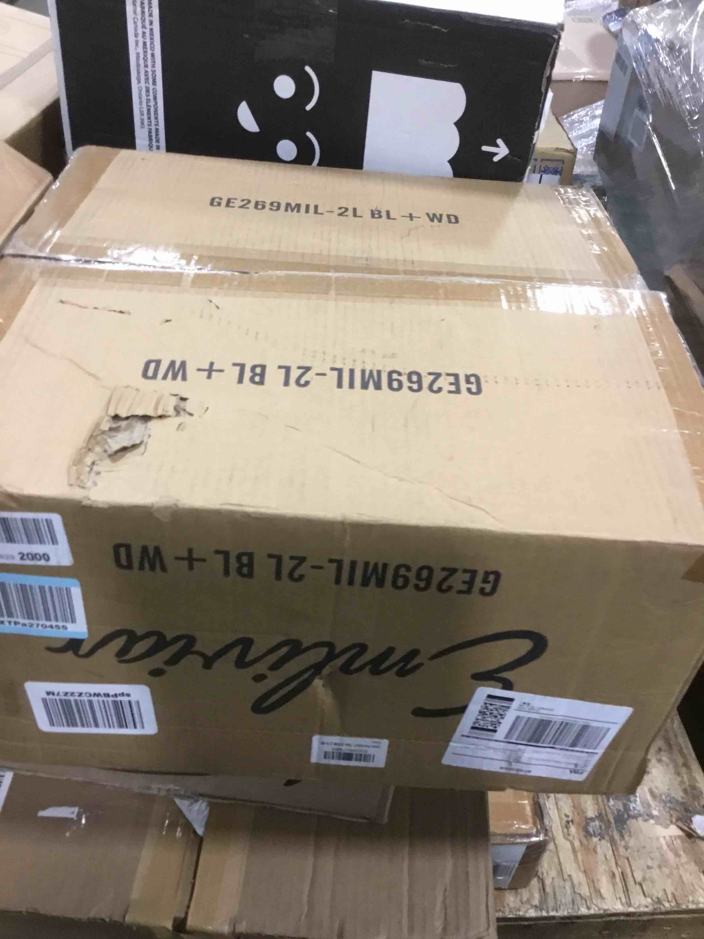 https://s3.amazonaws.com/lotting-images-prod/bidfta/RED5812178_1703851318947.jpeg