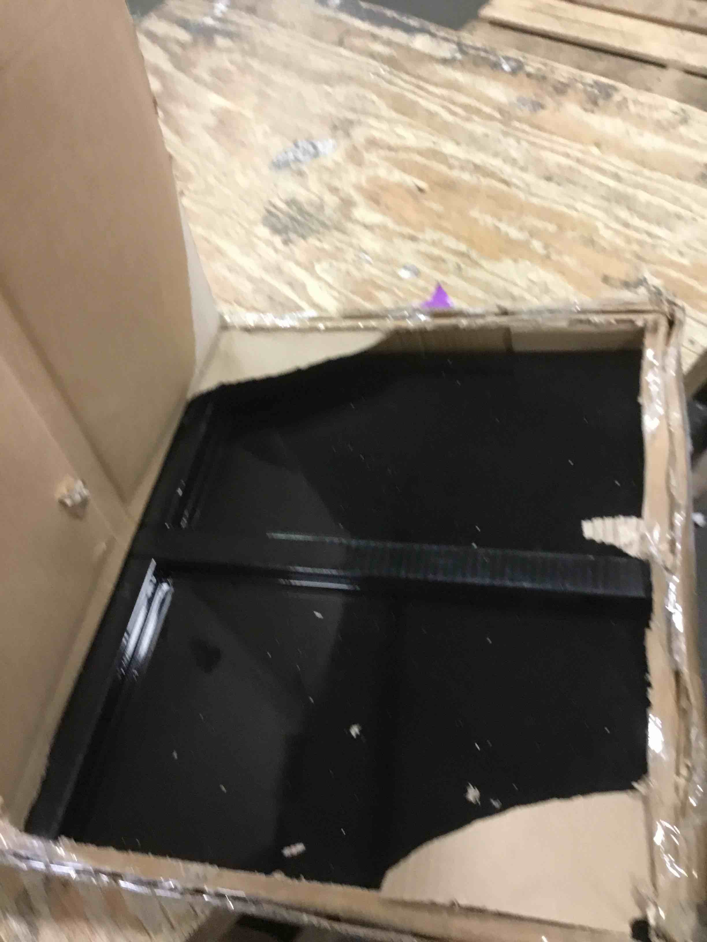 https://s3.amazonaws.com/lotting-images-prod/bidfta/RED5812558_1704217035876.jpeg