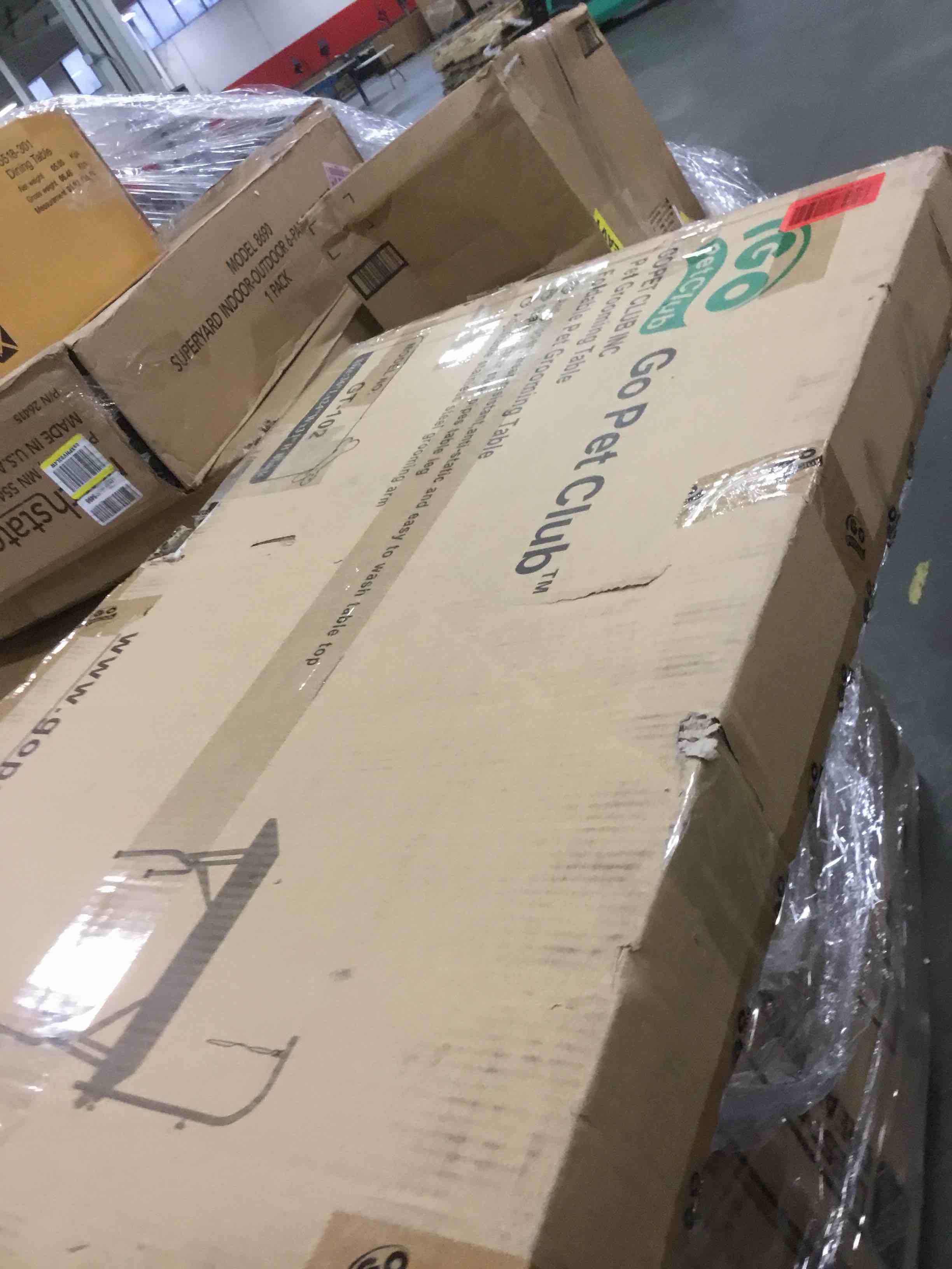 https://s3.amazonaws.com/lotting-images-prod/bidfta/RED5812651_1704286573846.jpeg