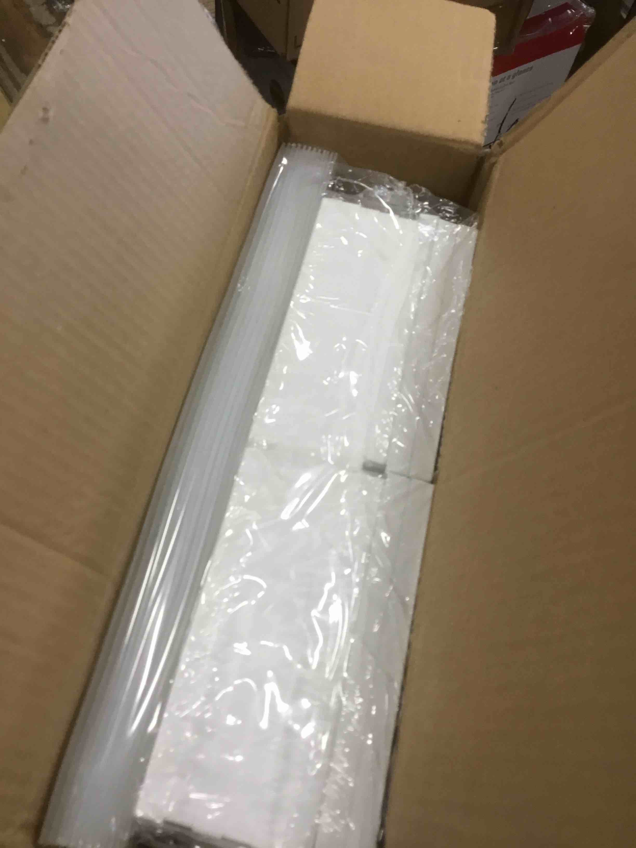 https://s3.amazonaws.com/lotting-images-prod/bidfta/RED5812707_1704295511010.jpeg