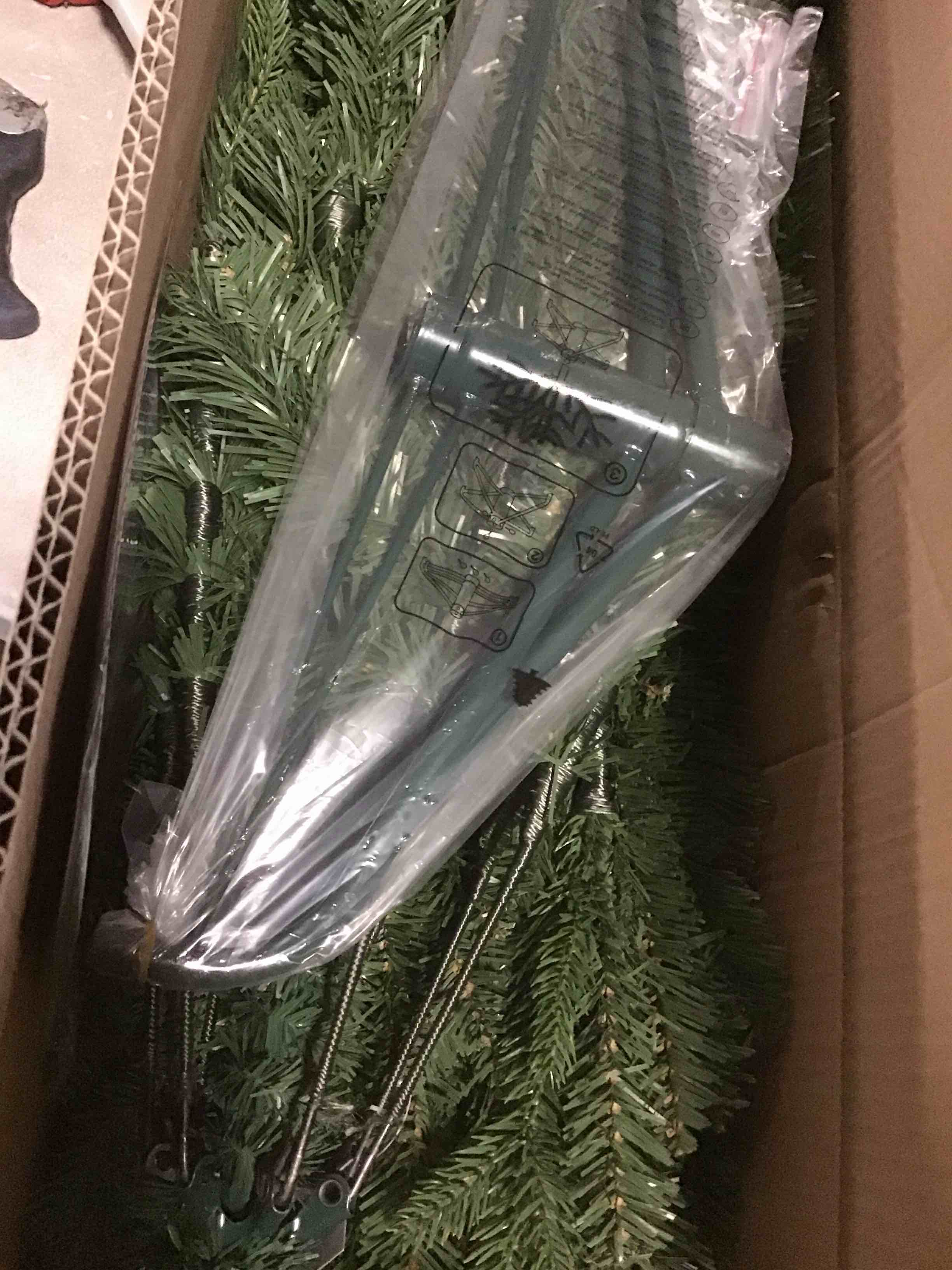https://s3.amazonaws.com/lotting-images-prod/bidfta/RED5813076_1703182894553.jpeg
