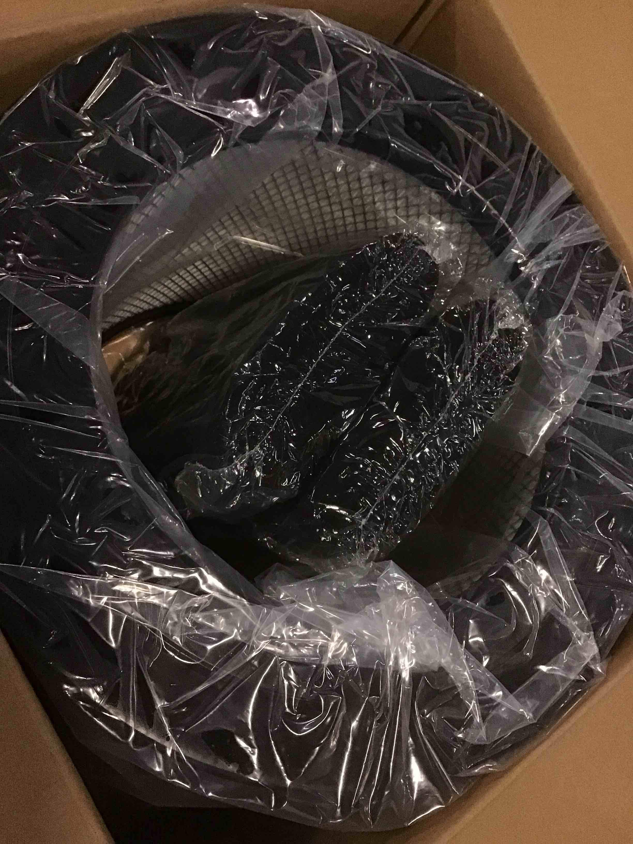 https://s3.amazonaws.com/lotting-images-prod/bidfta/RED5813143_1703191299436.jpeg