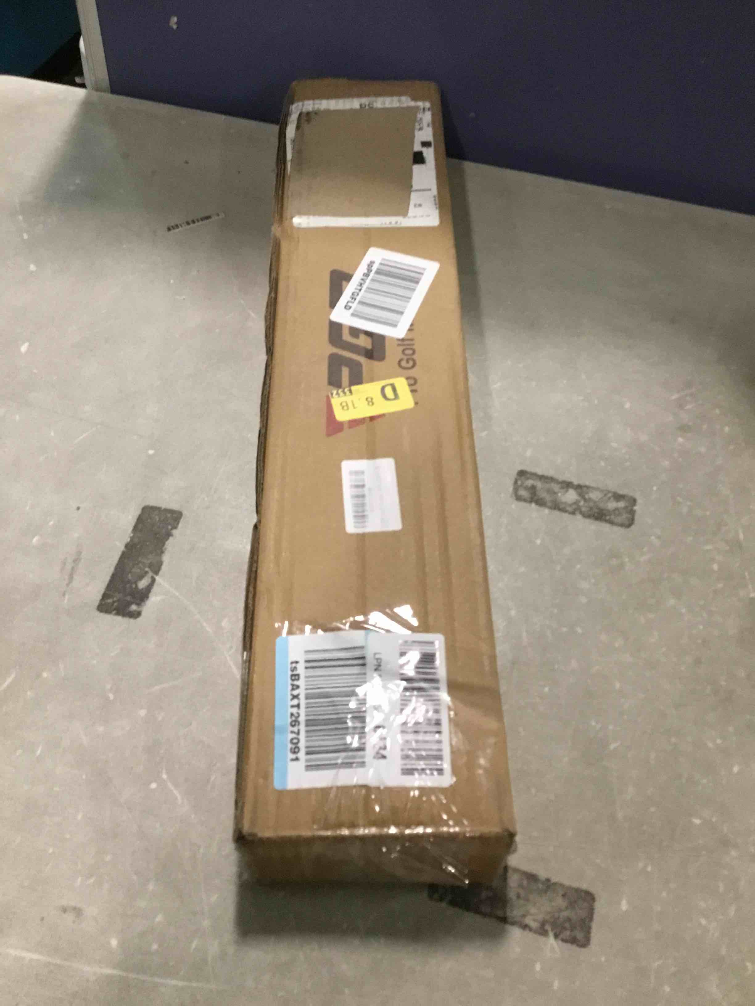 https://s3.amazonaws.com/lotting-images-prod/bidfta/RED5813177_1703248089916.jpeg