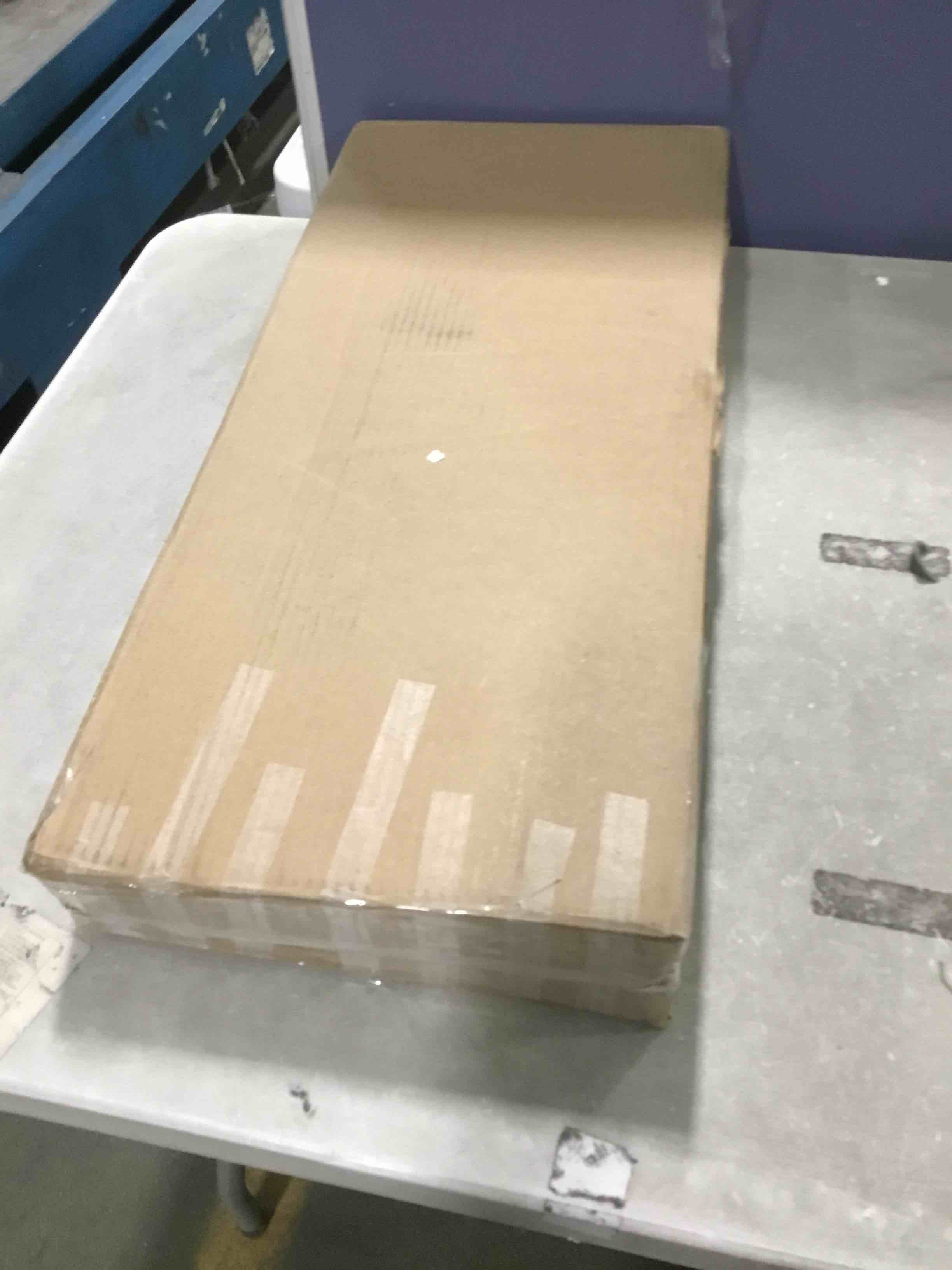 https://s3.amazonaws.com/lotting-images-prod/bidfta/RED5813201_1703250081427.jpeg