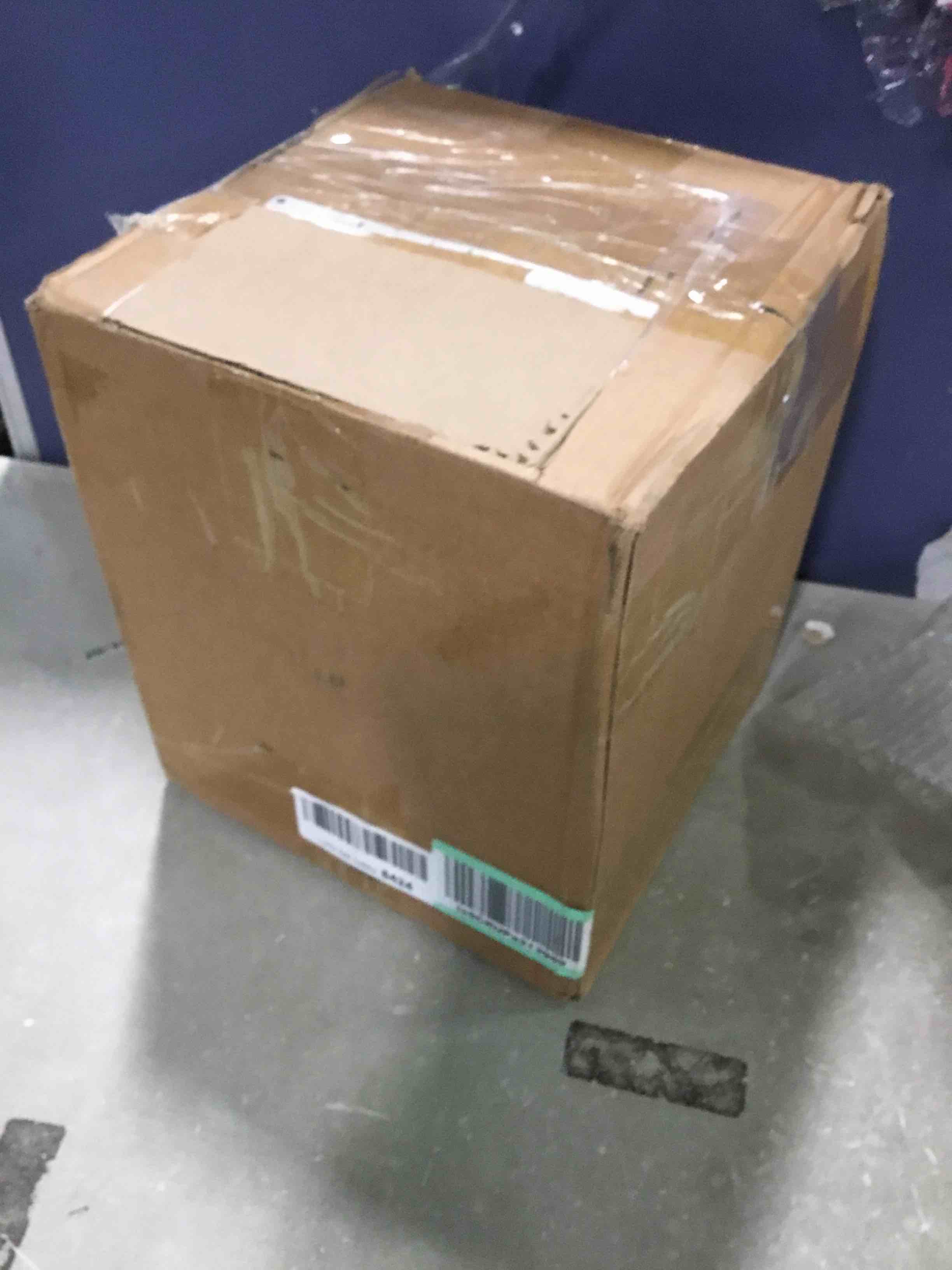 https://s3.amazonaws.com/lotting-images-prod/bidfta/RED5813260_1703257101218.jpeg
