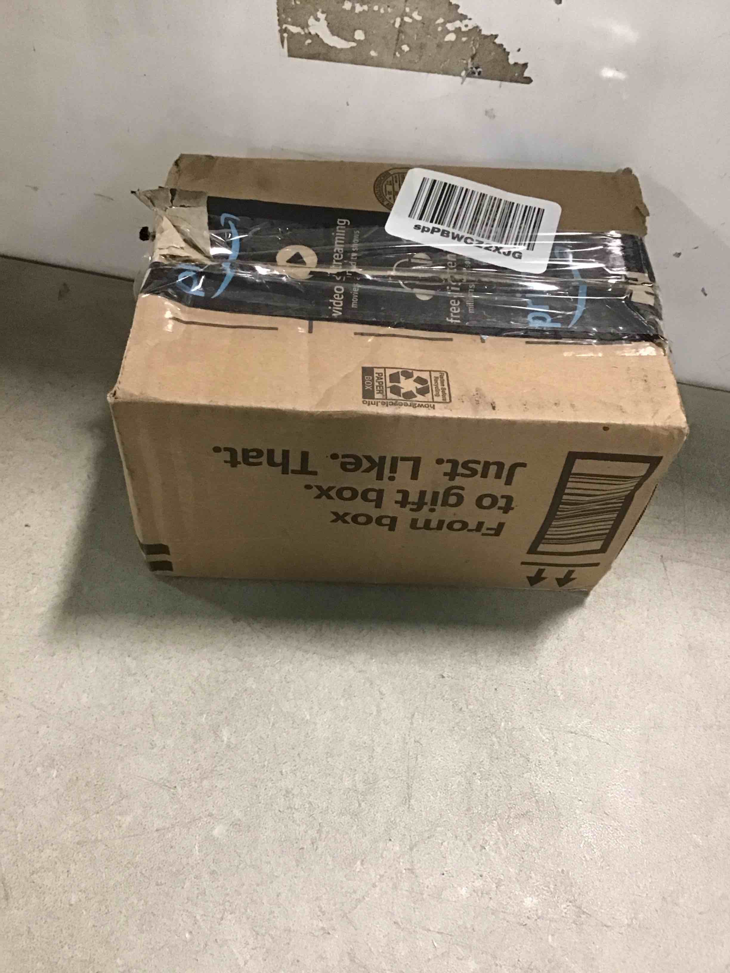 https://s3.amazonaws.com/lotting-images-prod/bidfta/RED5813812_1703611182991.jpeg