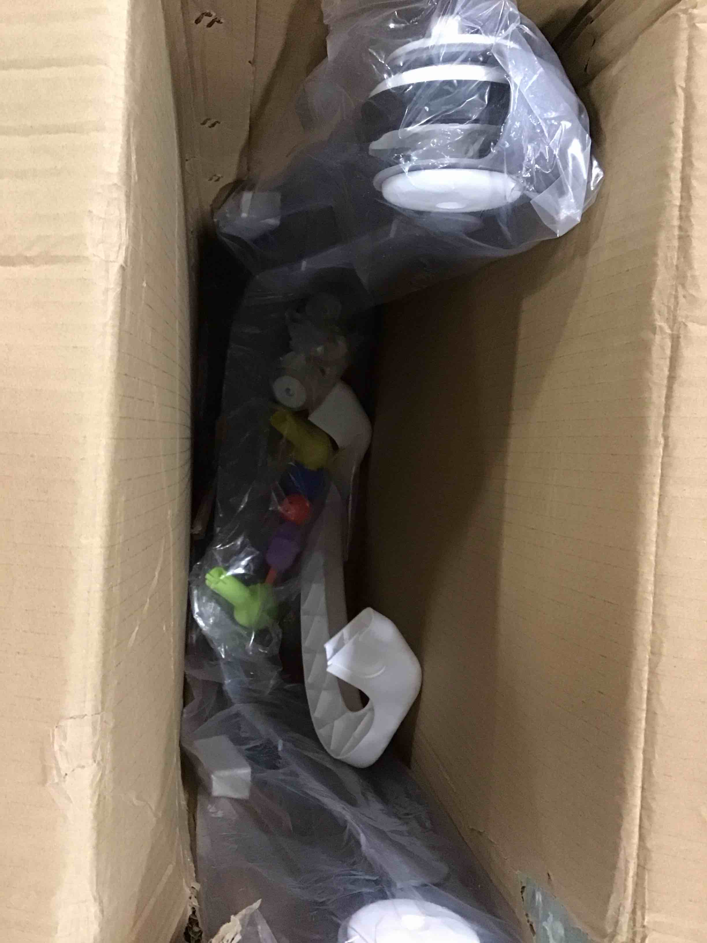 https://s3.amazonaws.com/lotting-images-prod/bidfta/RED5813898_1703623728256.jpeg