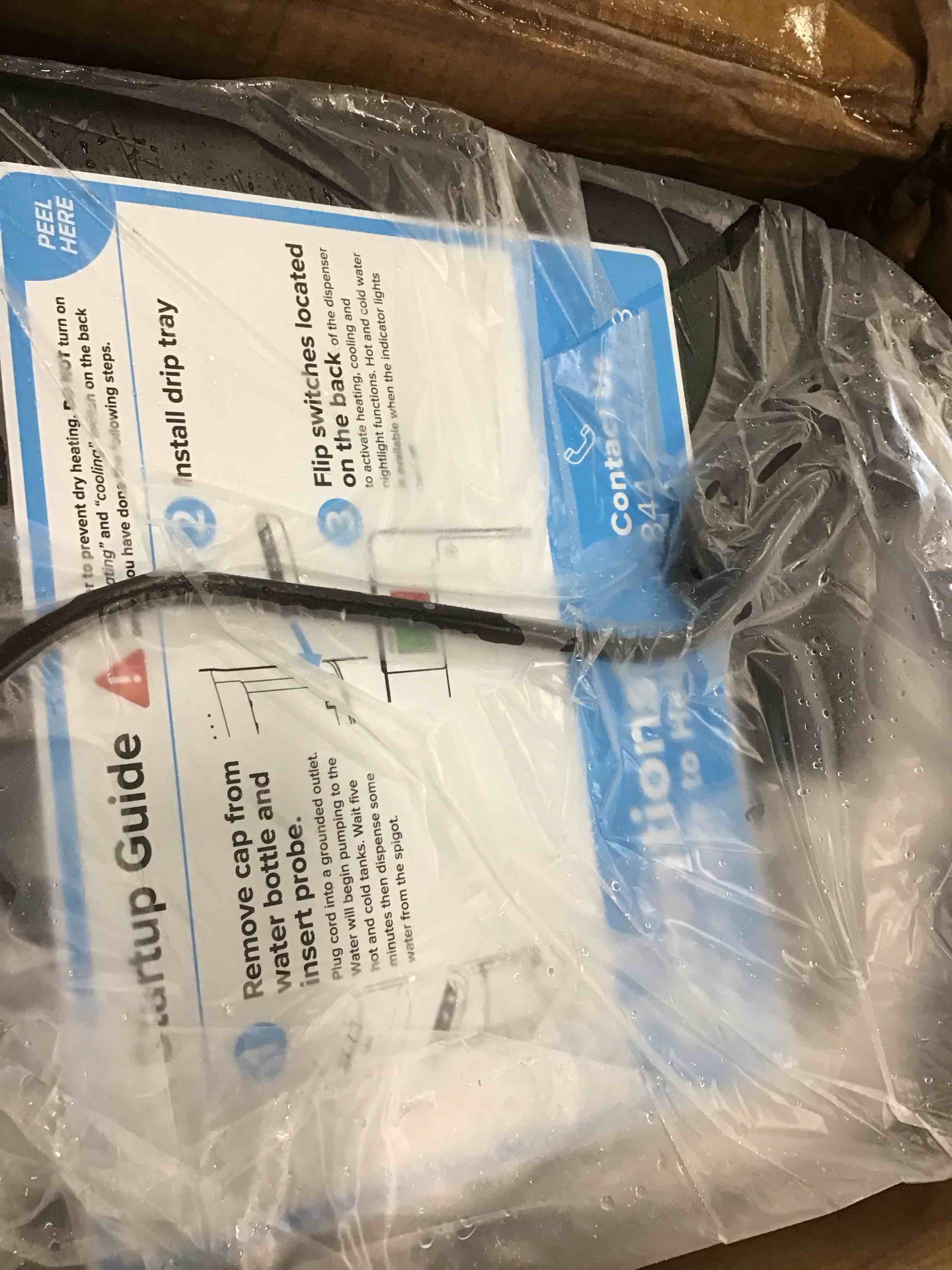 https://s3.amazonaws.com/lotting-images-prod/bidfta/RED5814034_1703695359406.jpeg