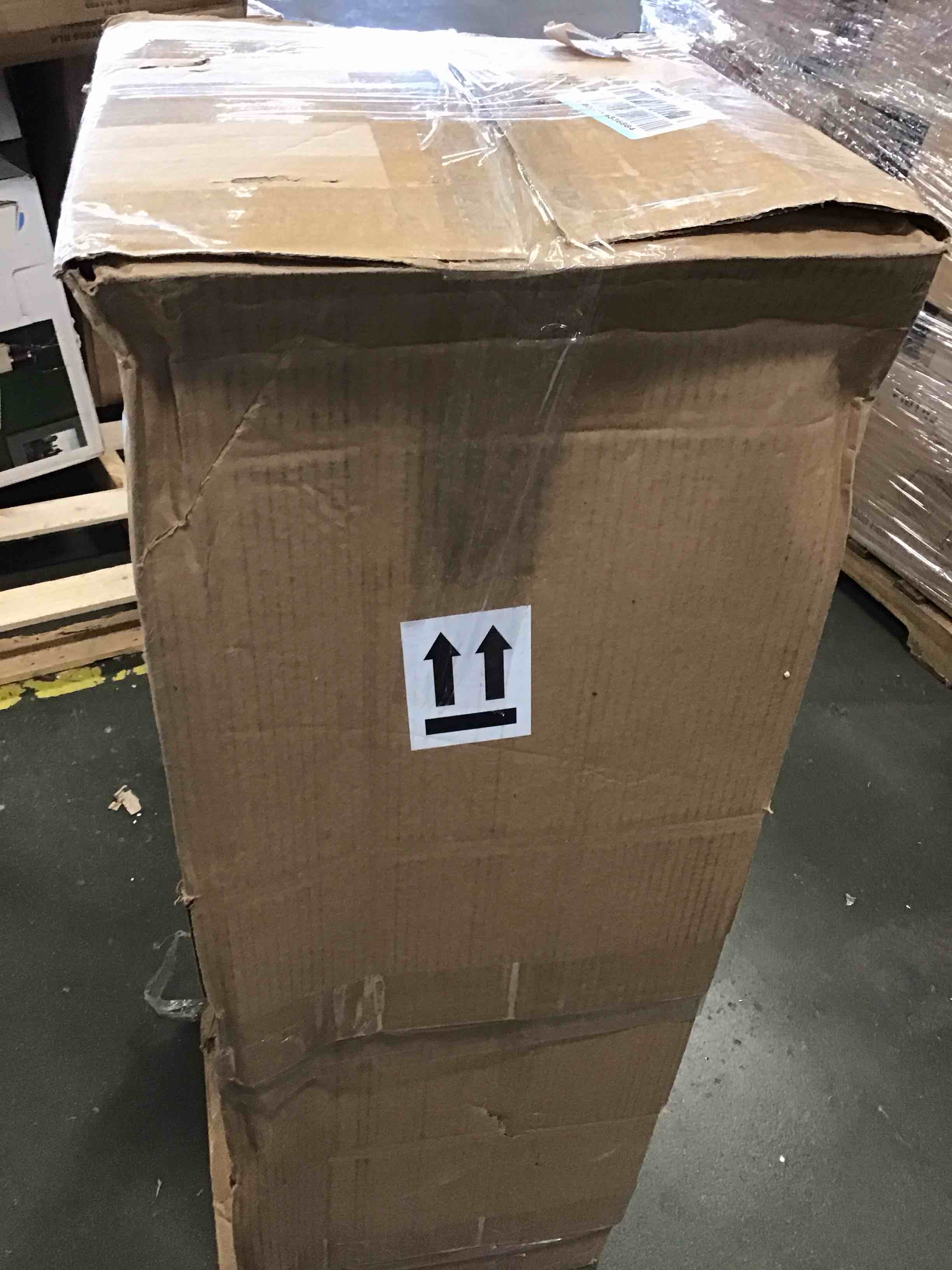 https://s3.amazonaws.com/lotting-images-prod/bidfta/RED5814034_1703695420576.jpeg