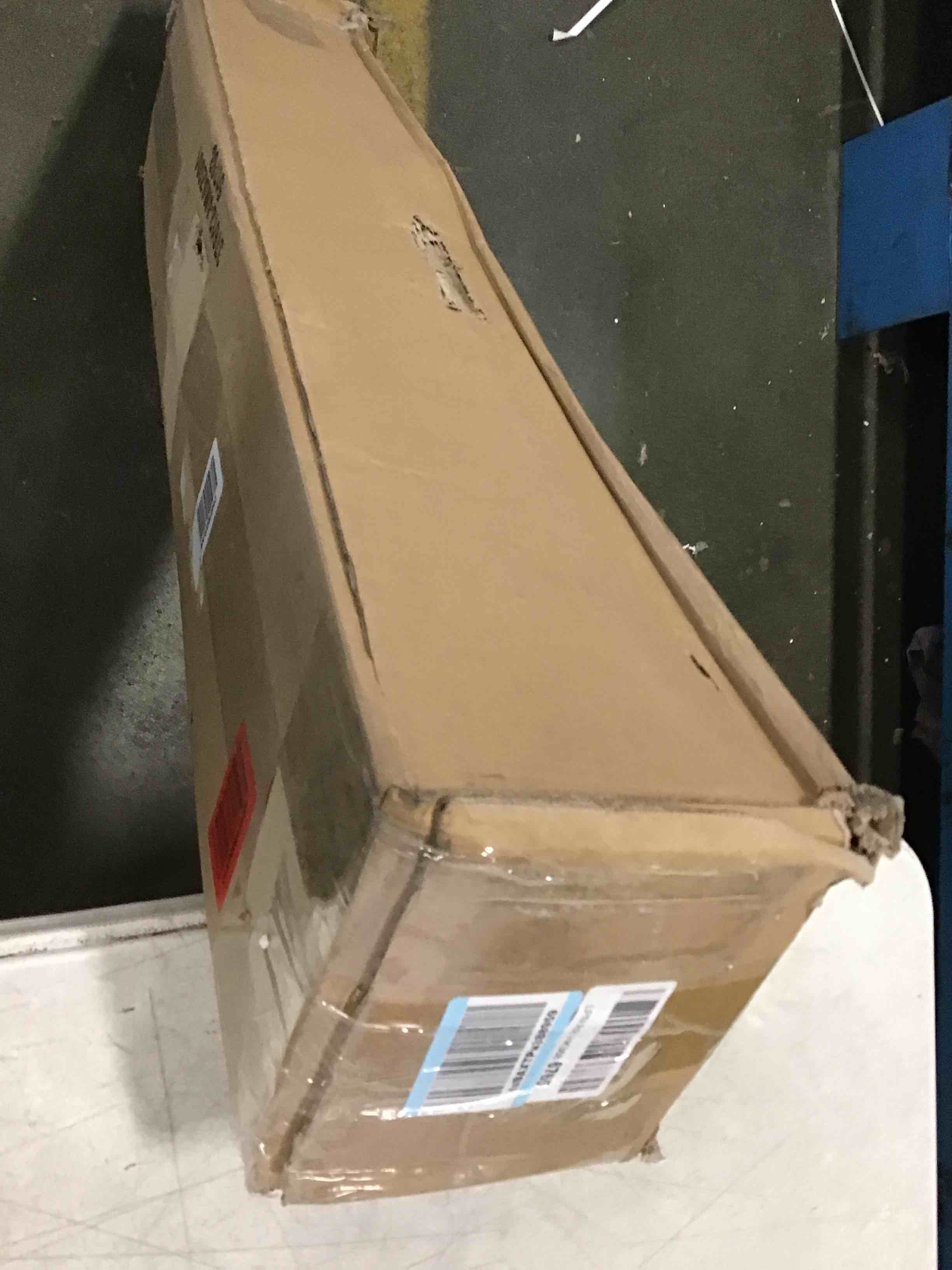 https://s3.amazonaws.com/lotting-images-prod/bidfta/RED5814036_1703695619022.jpeg