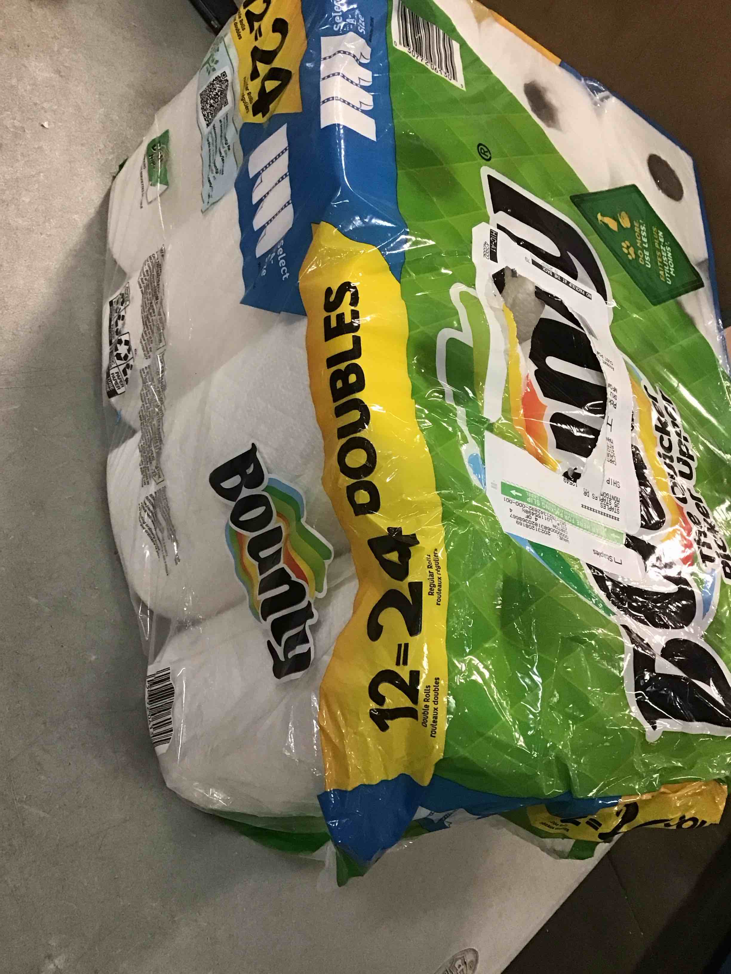 https://s3.amazonaws.com/lotting-images-prod/bidfta/RED5814216_1703771543010.jpeg