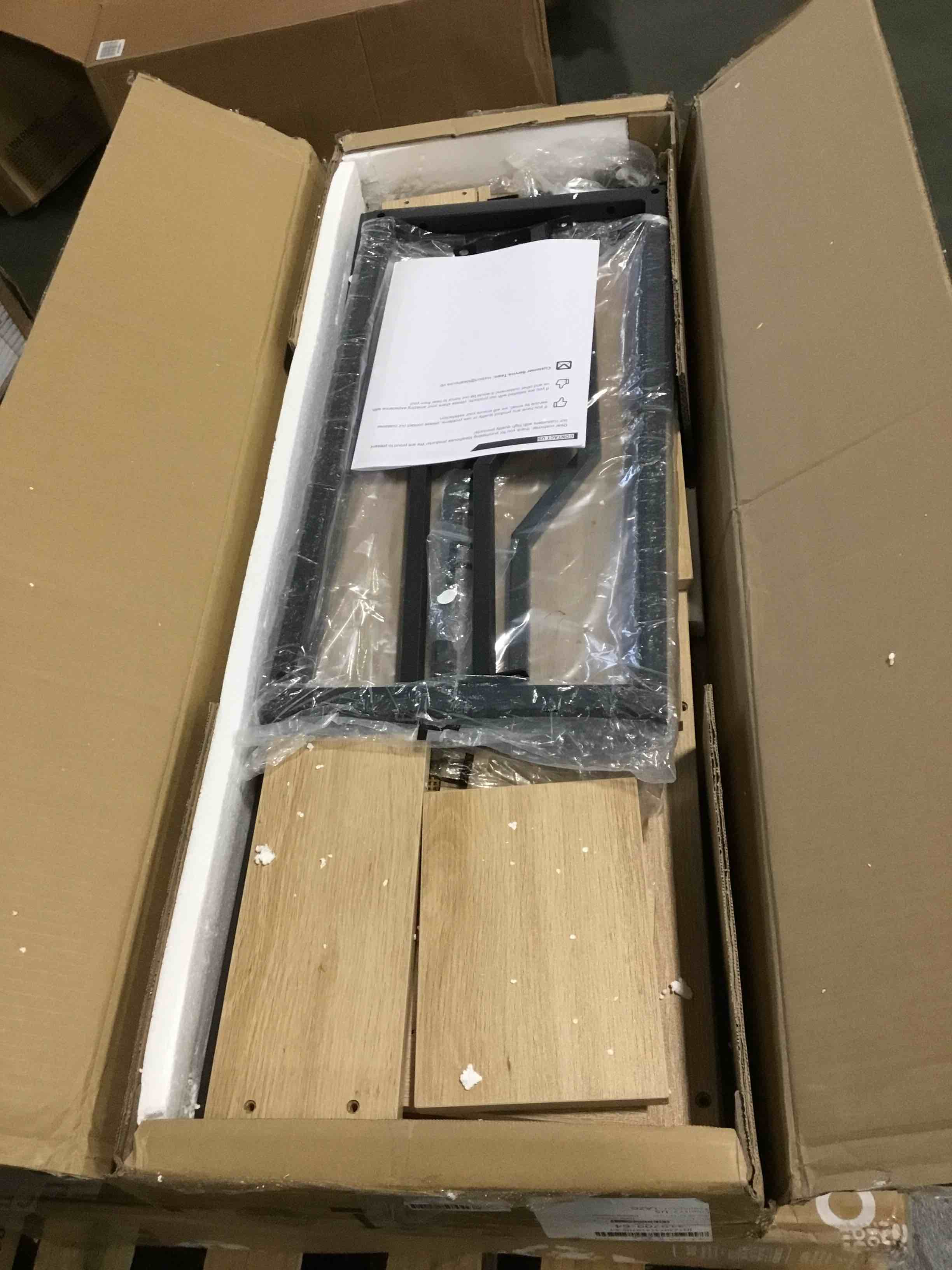 https://s3.amazonaws.com/lotting-images-prod/bidfta/RED5814705_1704811714898.jpeg