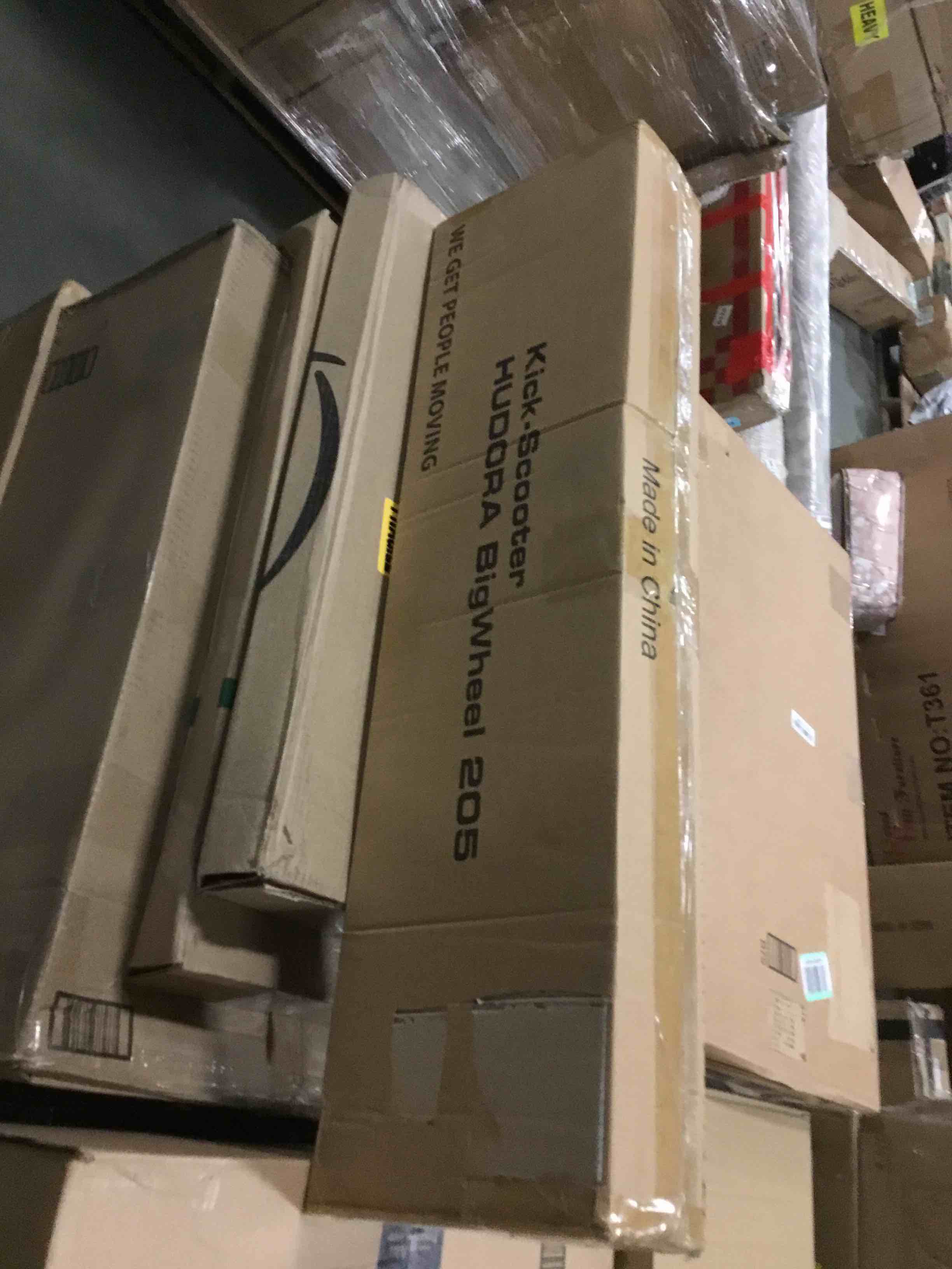 https://s3.amazonaws.com/lotting-images-prod/bidfta/RED5814870_1704895337887.jpeg