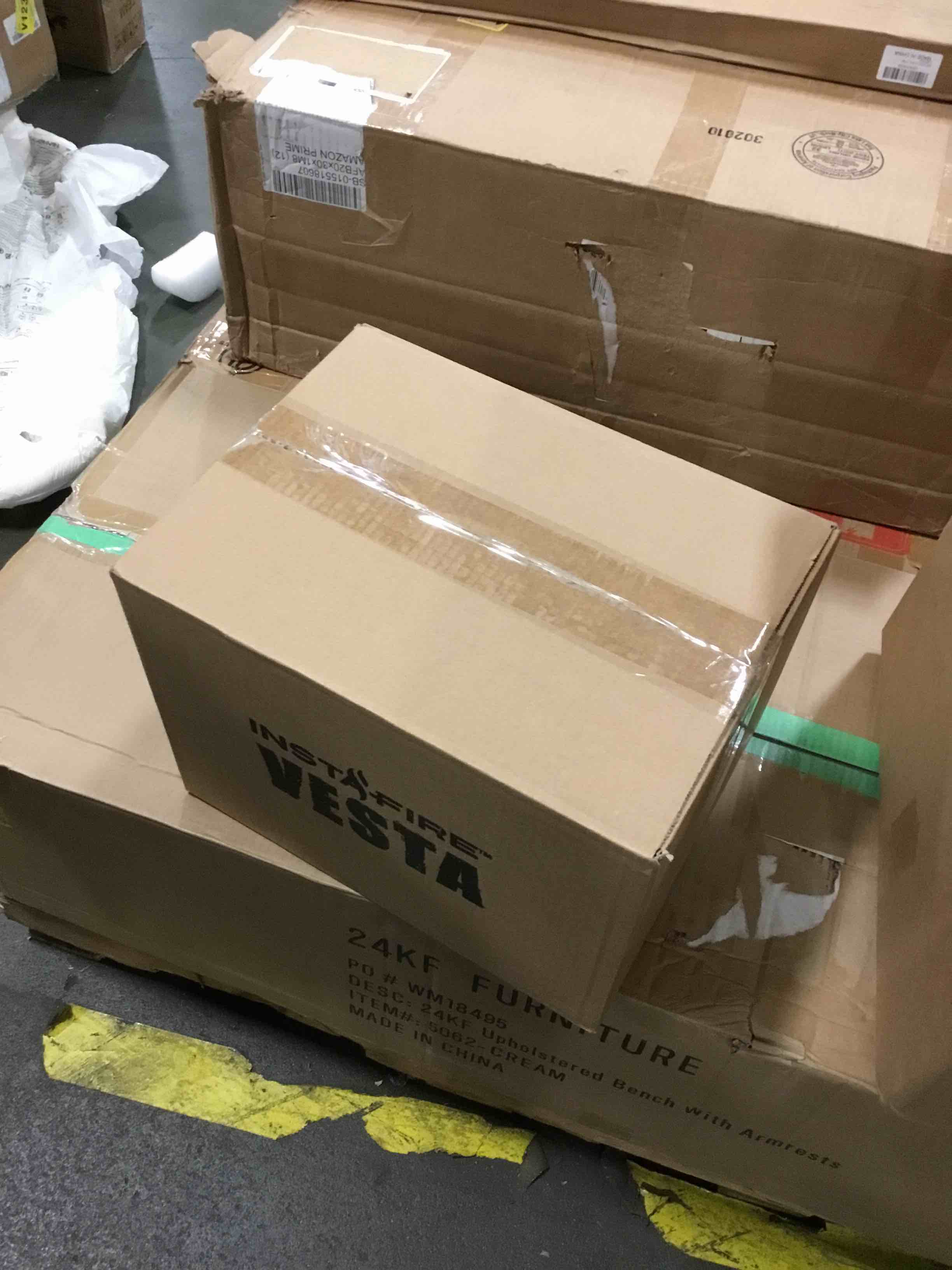 https://s3.amazonaws.com/lotting-images-prod/bidfta/RED5814877_1704896371869.jpeg