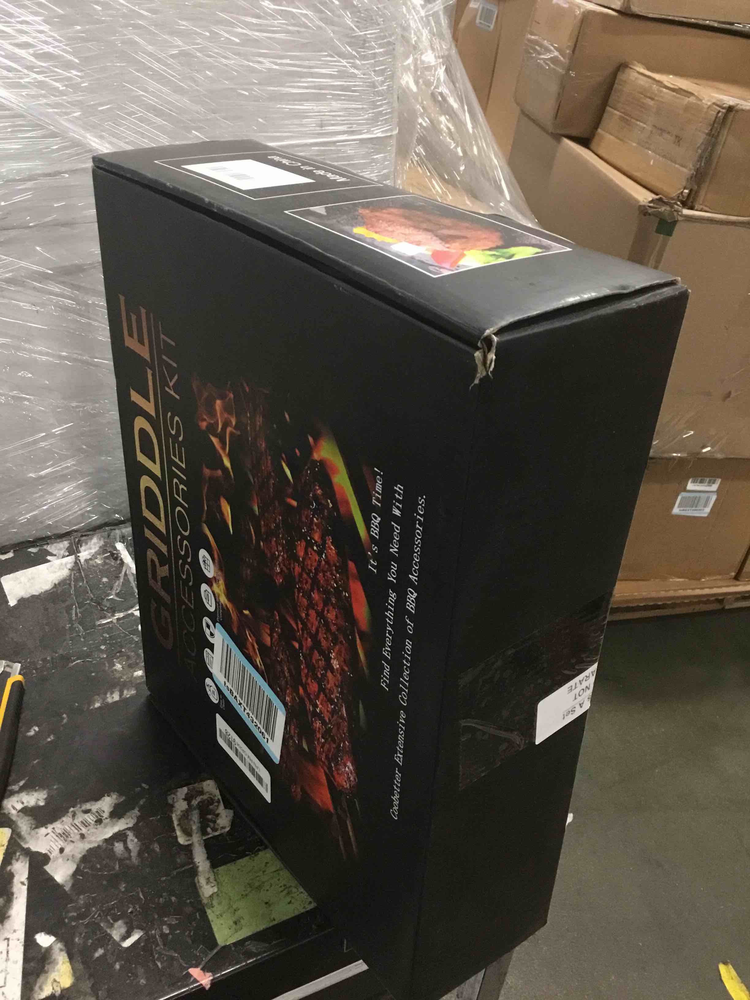https://s3.amazonaws.com/lotting-images-prod/bidfta/RED5814890_1704900513101.jpeg