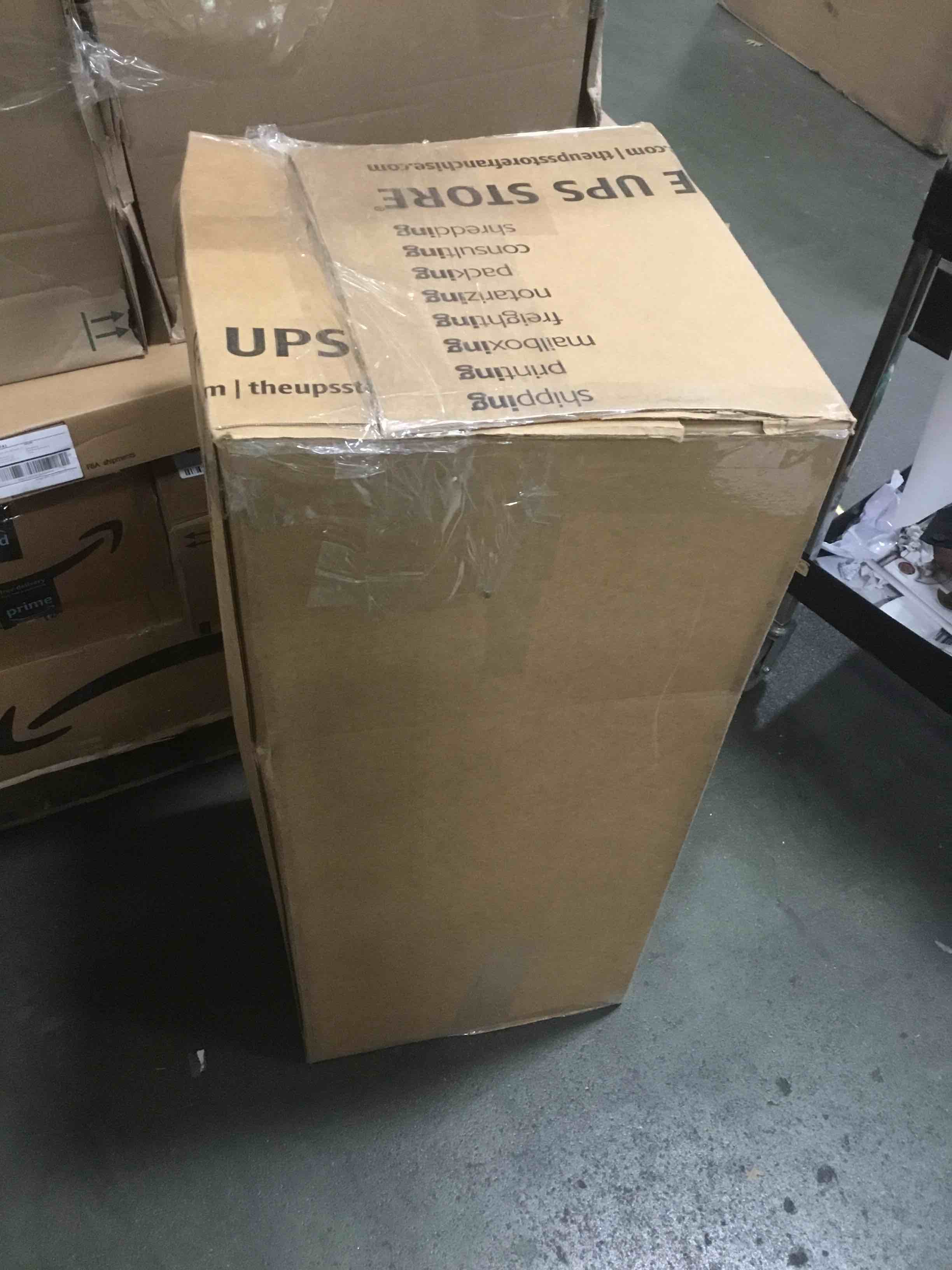 https://s3.amazonaws.com/lotting-images-prod/bidfta/RED5814930_1704905735209.jpeg