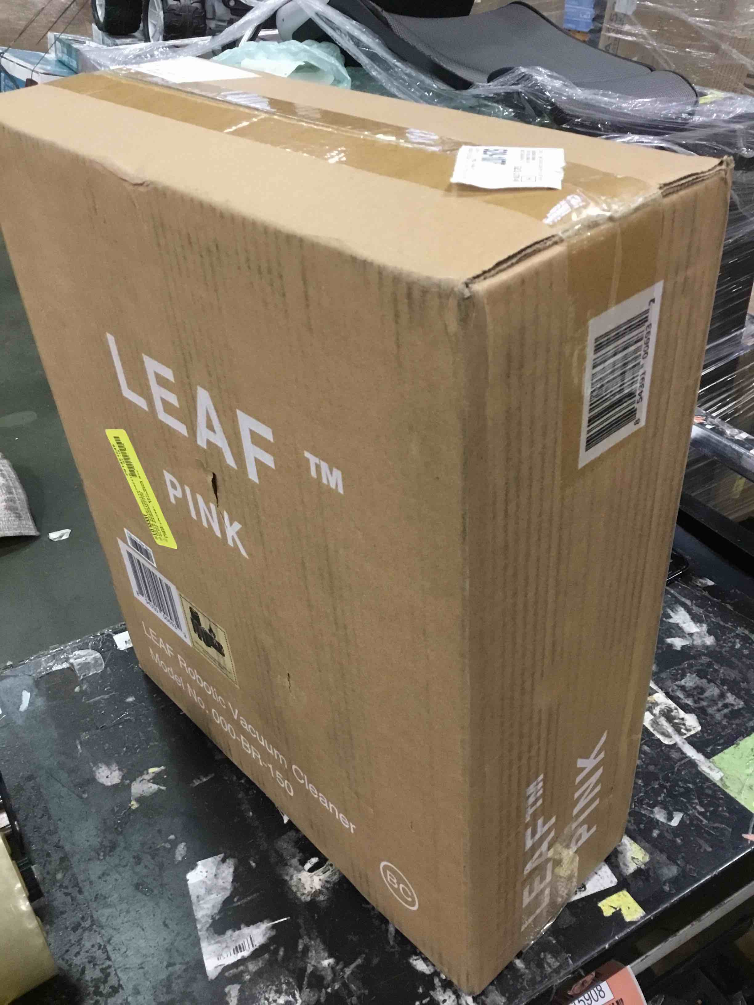 https://s3.amazonaws.com/lotting-images-prod/bidfta/RED5815906_1705587104679.jpeg