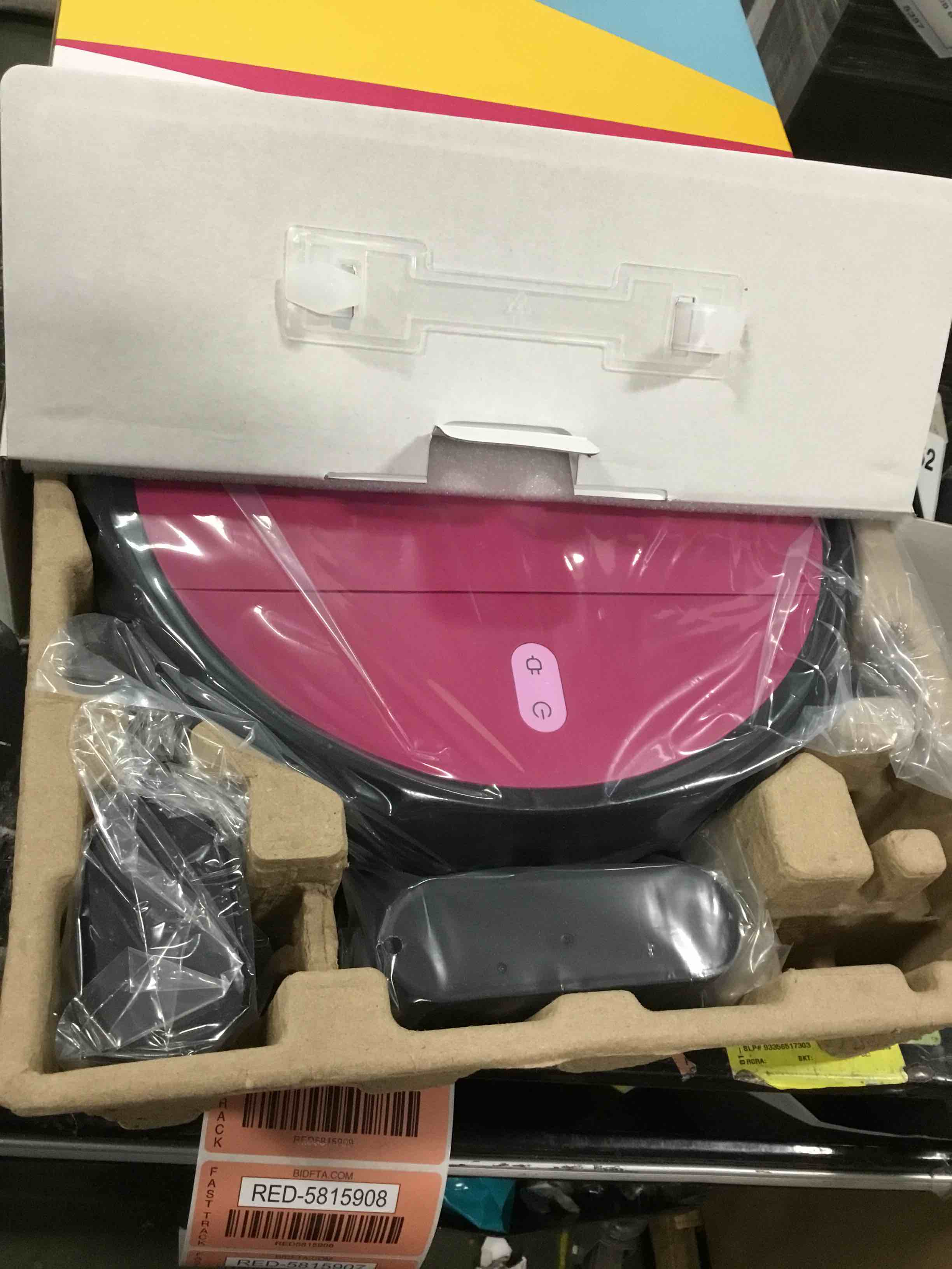https://s3.amazonaws.com/lotting-images-prod/bidfta/RED5815906_1705587170766.jpeg