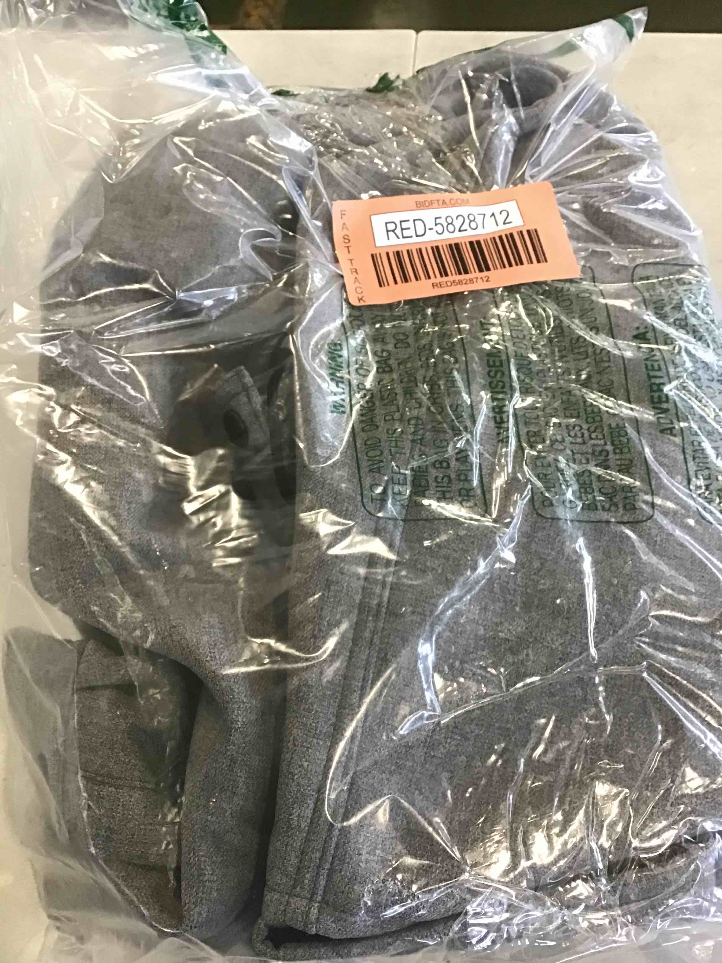 https://s3.amazonaws.com/lotting-images-prod/bidfta/RED5828712_1706803729075.jpeg