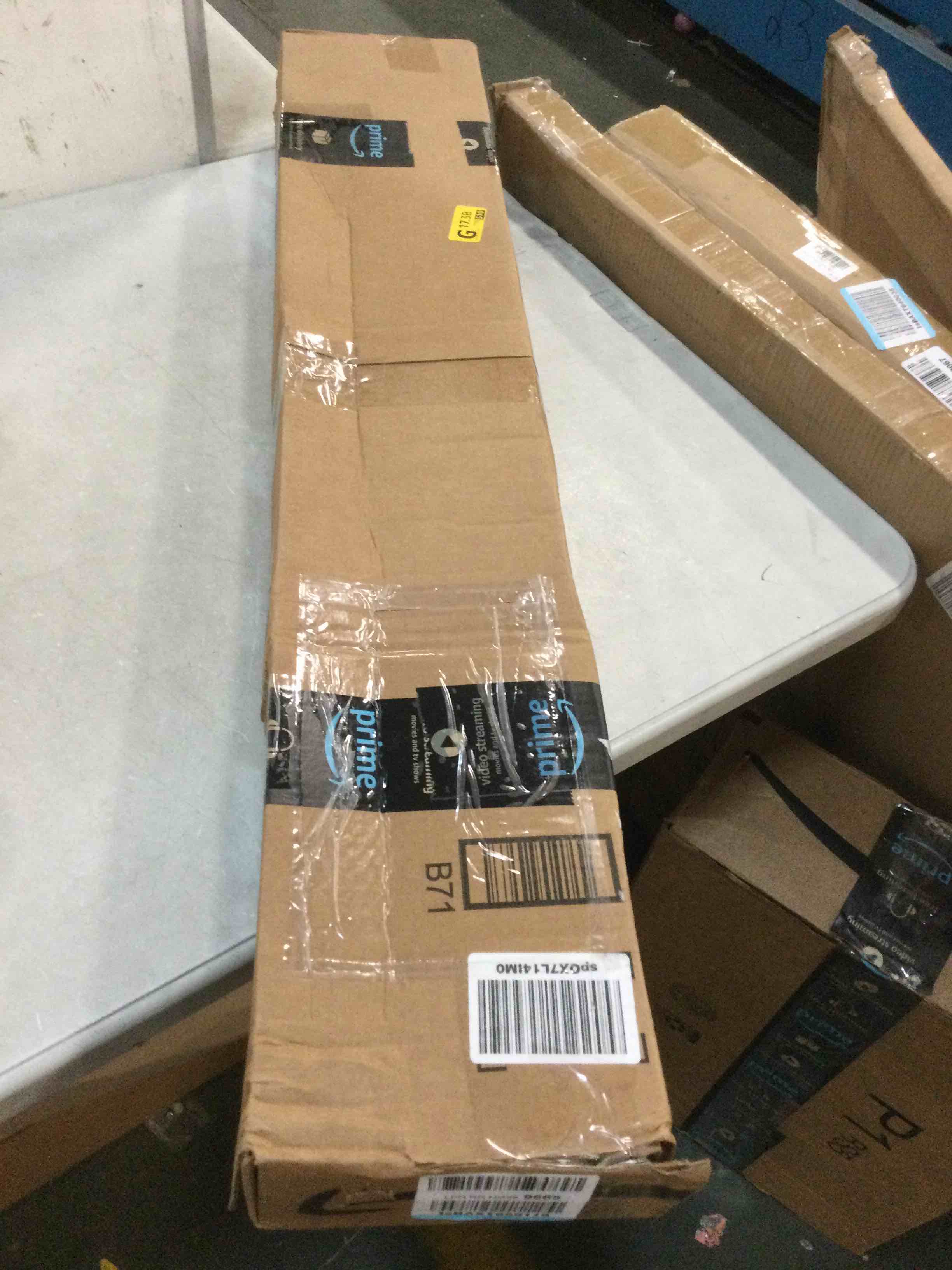 https://s3.amazonaws.com/lotting-images-prod/bidfta/RED5829505_1706893218259.jpeg