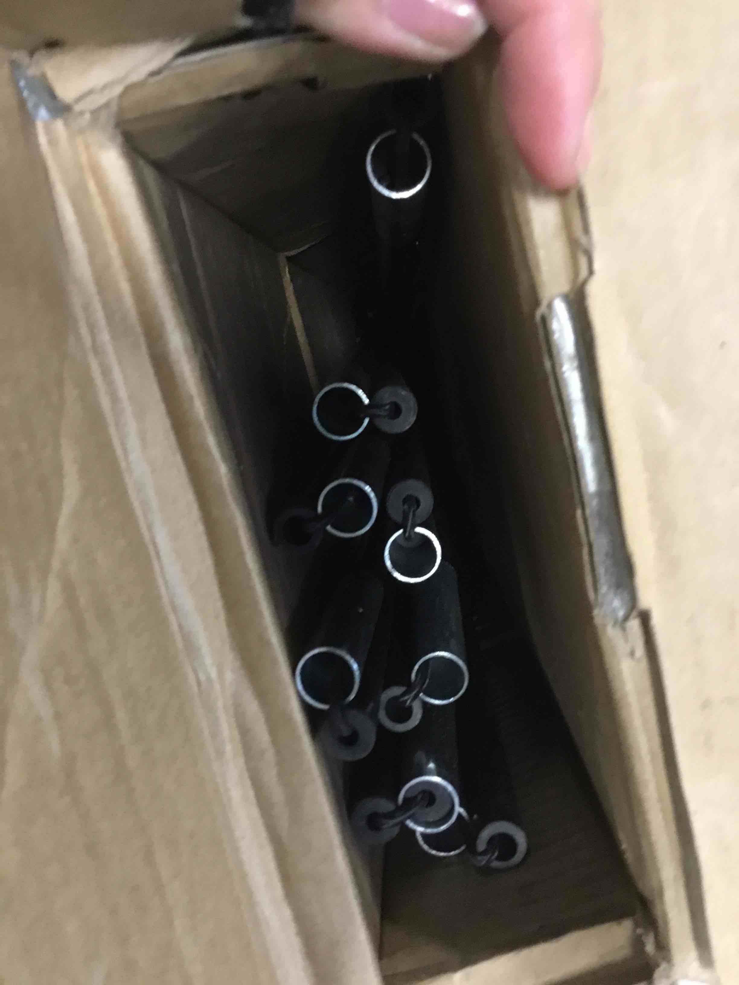 https://s3.amazonaws.com/lotting-images-prod/bidfta/RED5829841_1708112887923.jpeg