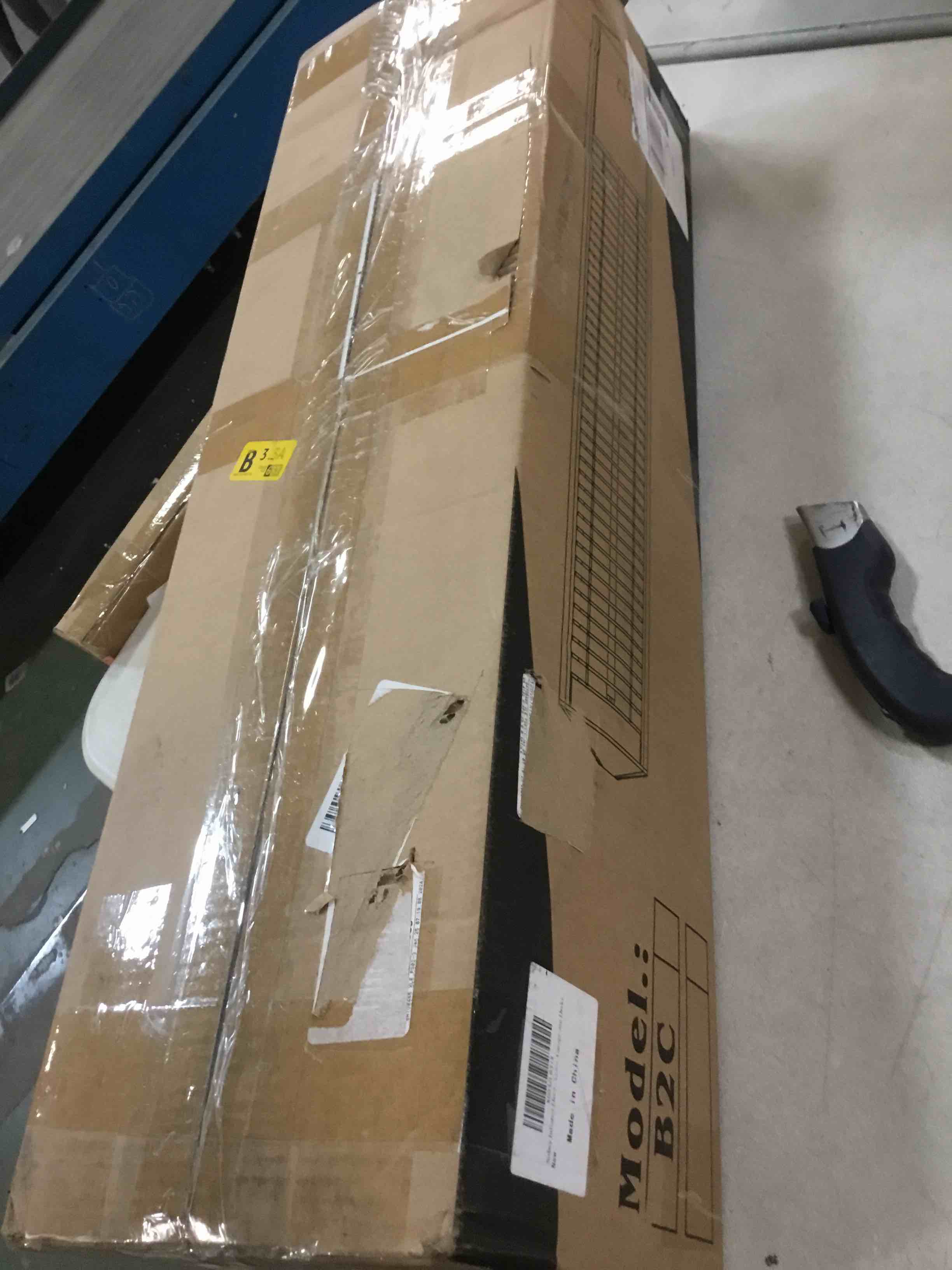 https://s3.amazonaws.com/lotting-images-prod/bidfta/RED5830122_1708348874842.jpeg