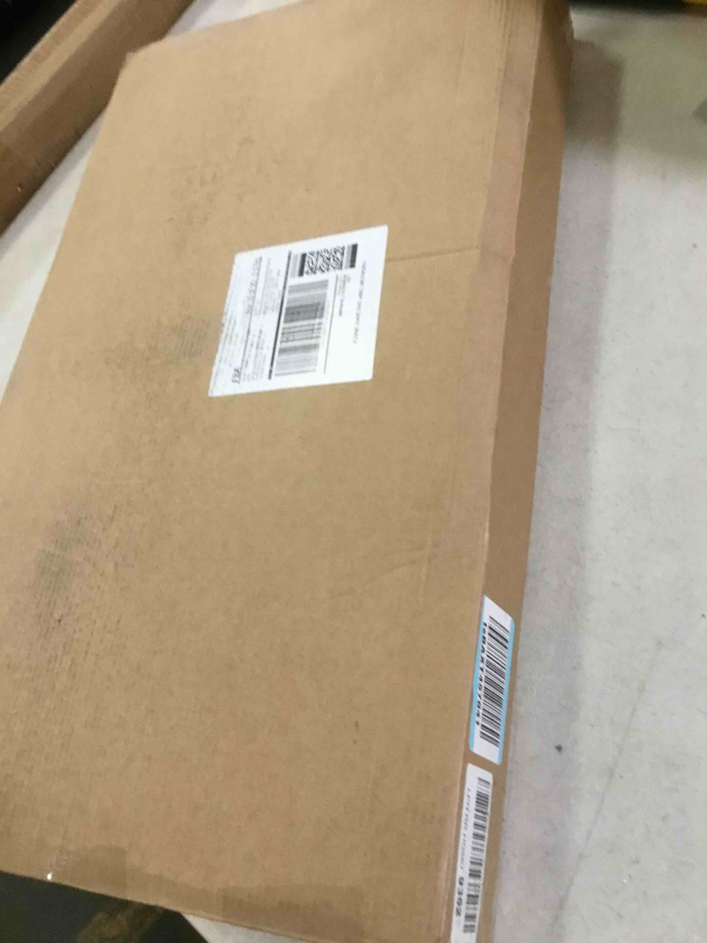 https://s3.amazonaws.com/lotting-images-prod/bidfta/RED5830261_1708370692743.jpeg
