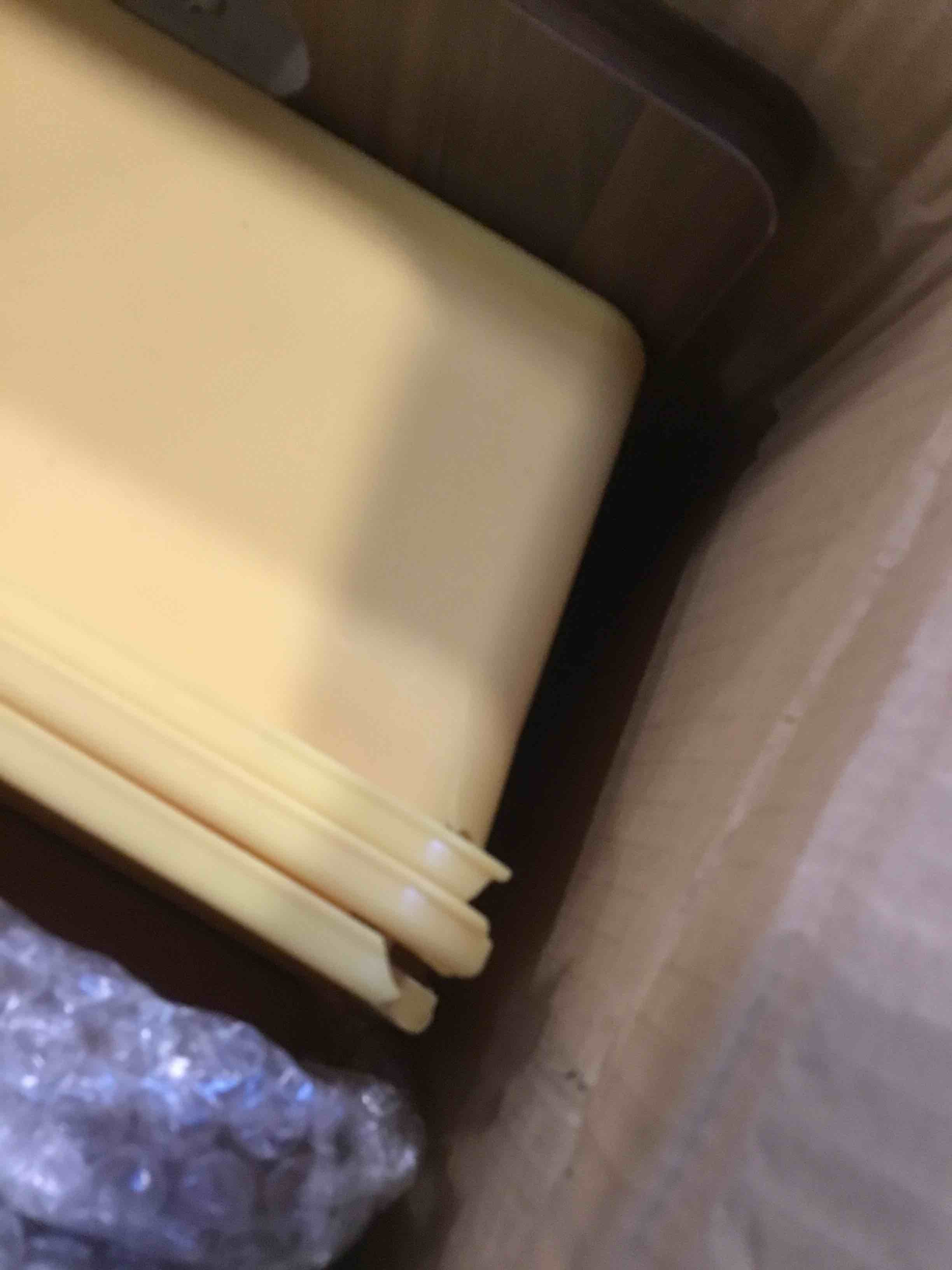 https://s3.amazonaws.com/lotting-images-prod/bidfta/RED5830504_1708462871169.jpeg