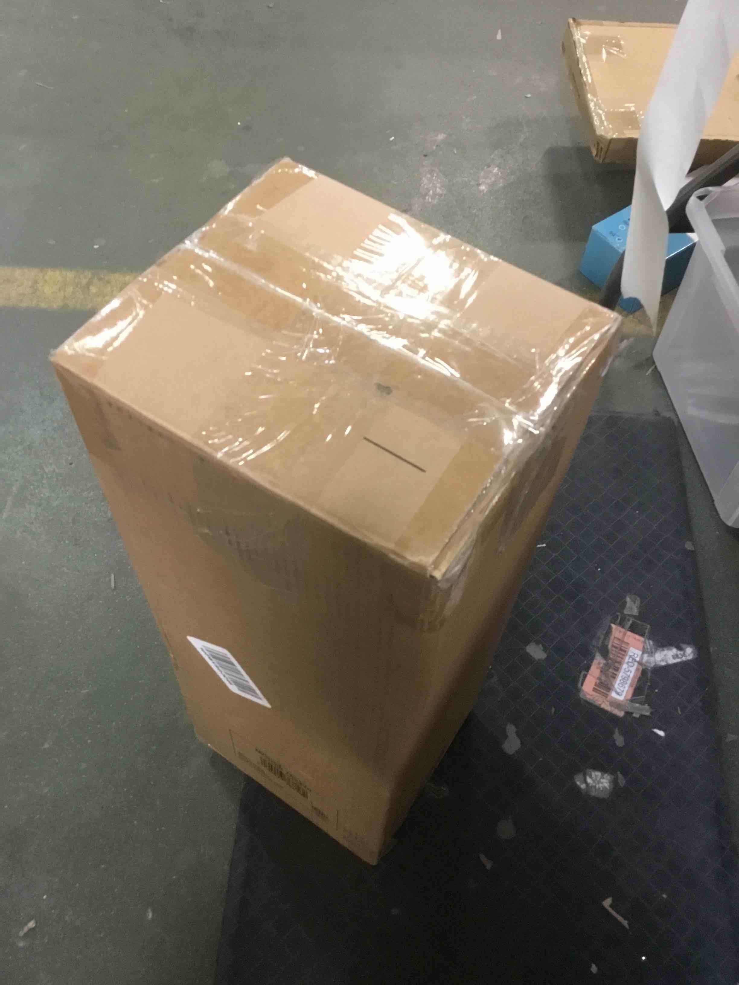https://s3.amazonaws.com/lotting-images-prod/bidfta/RED5830709_1708545320605.jpeg