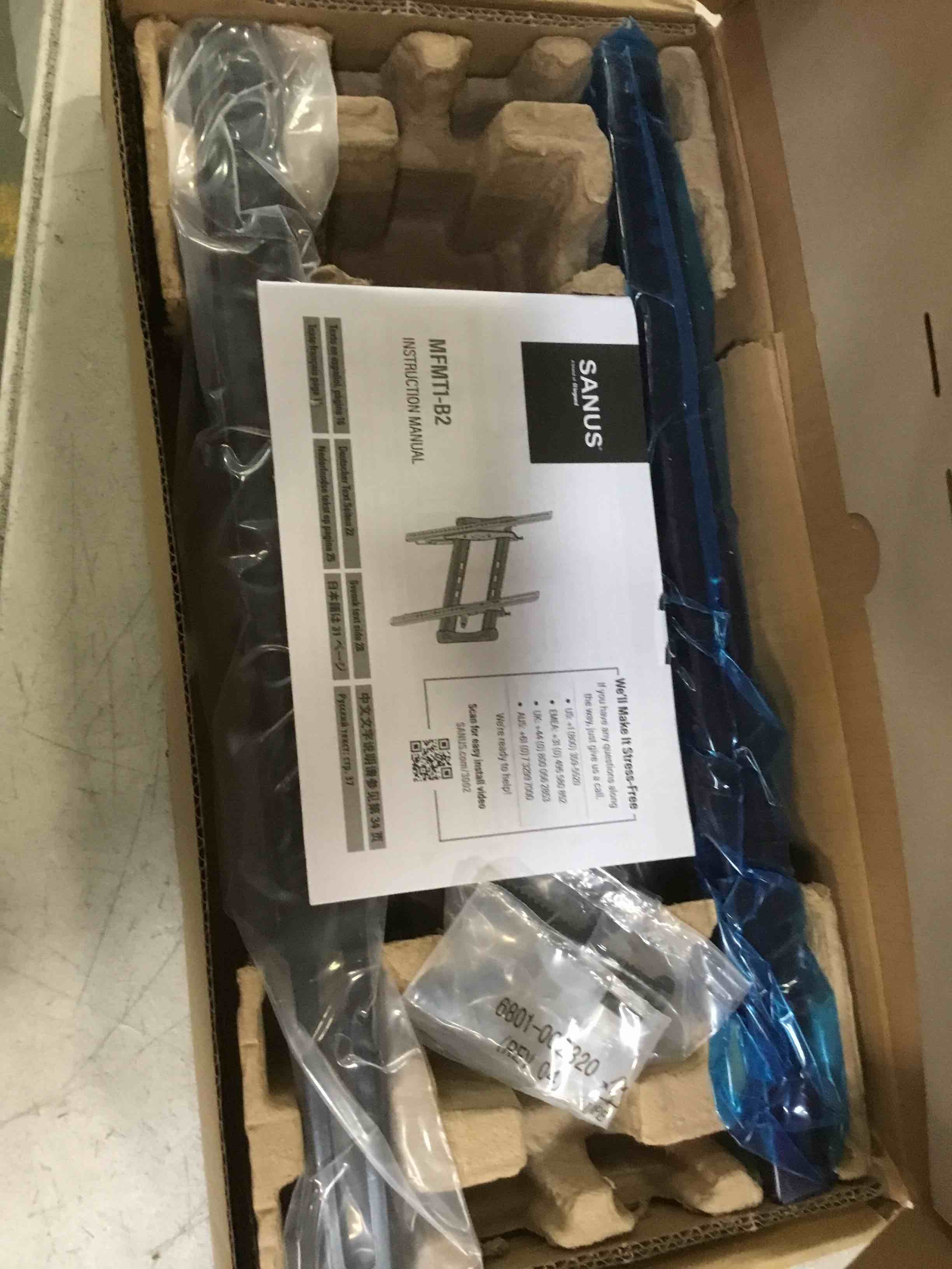 https://s3.amazonaws.com/lotting-images-prod/bidfta/RED5830711_1708545469164.jpeg