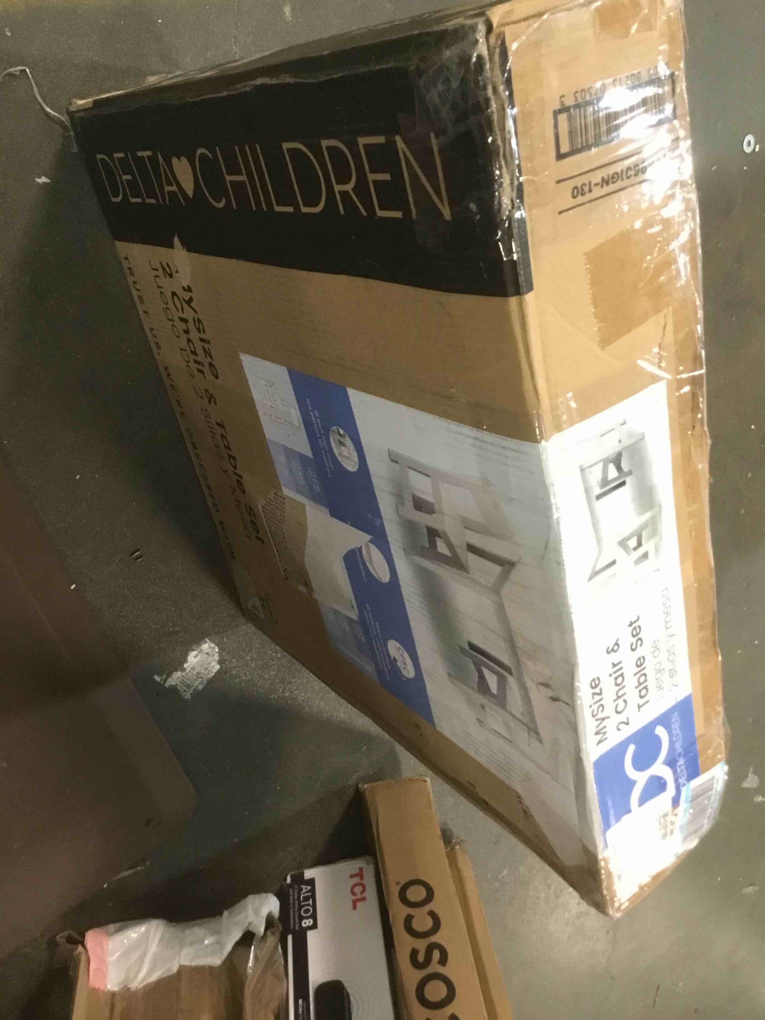 https://s3.amazonaws.com/lotting-images-prod/bidfta/RED5830909_1708630796032.jpeg