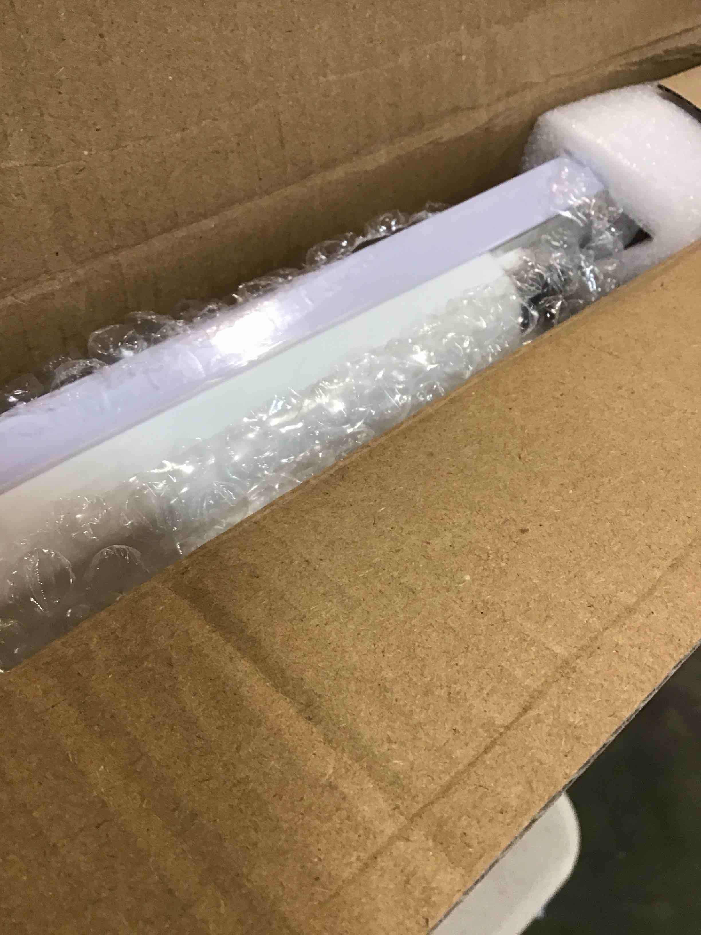 https://s3.amazonaws.com/lotting-images-prod/bidfta/RED5831204_1706795055373.jpeg