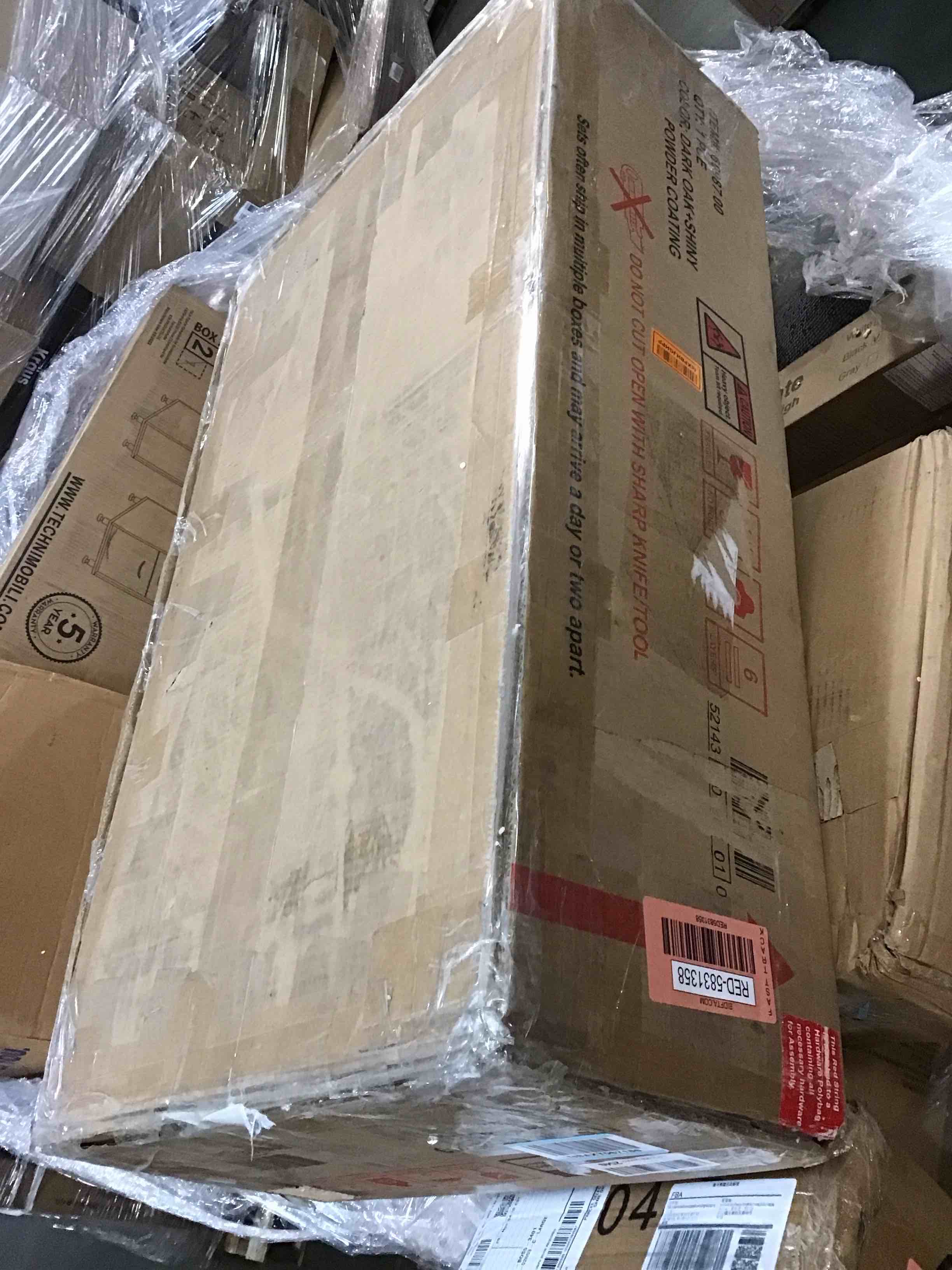 https://s3.amazonaws.com/lotting-images-prod/bidfta/RED5831358_1706813504339.jpeg