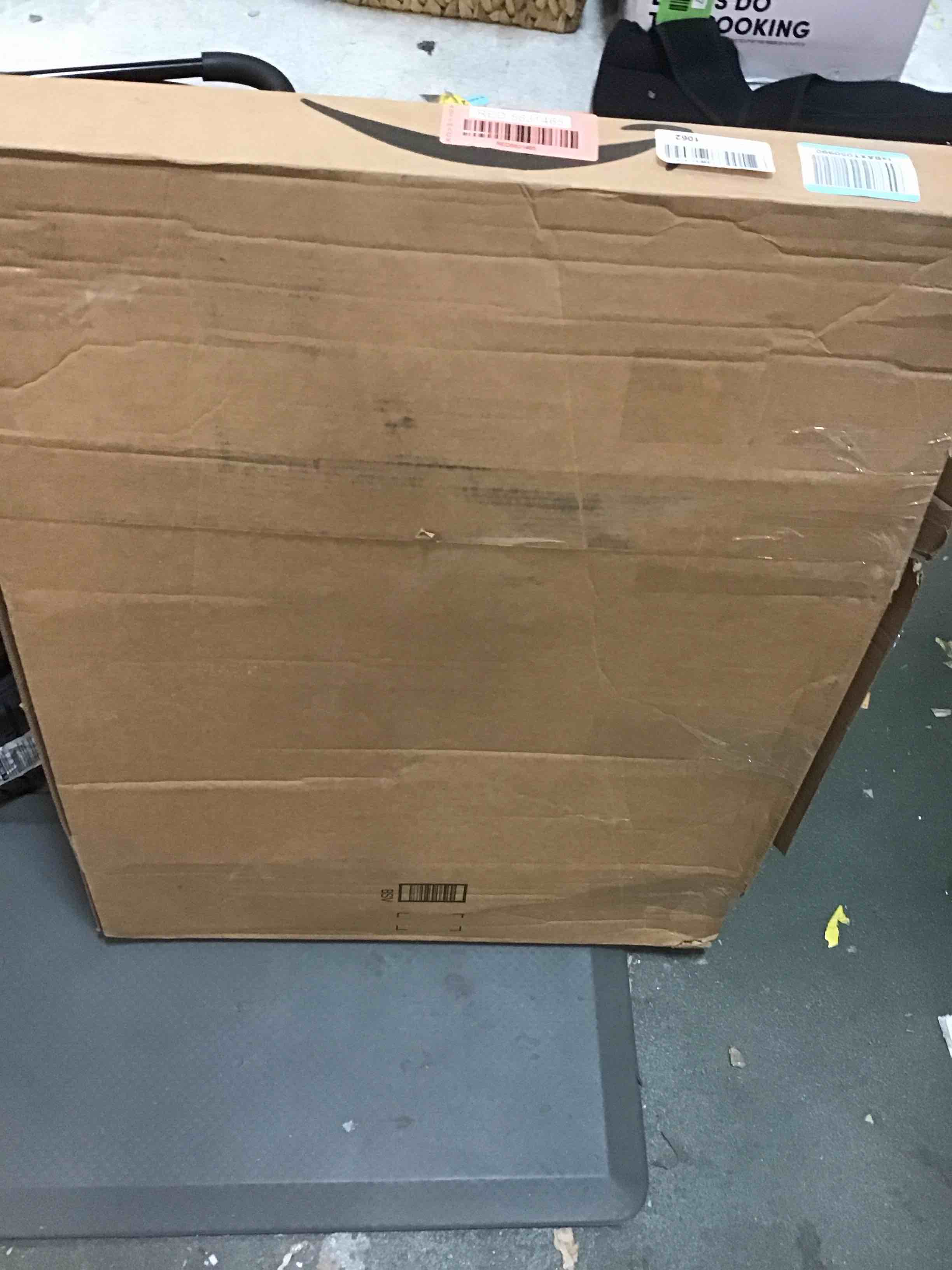 https://s3.amazonaws.com/lotting-images-prod/bidfta/RED5831465_1706879908233.jpeg