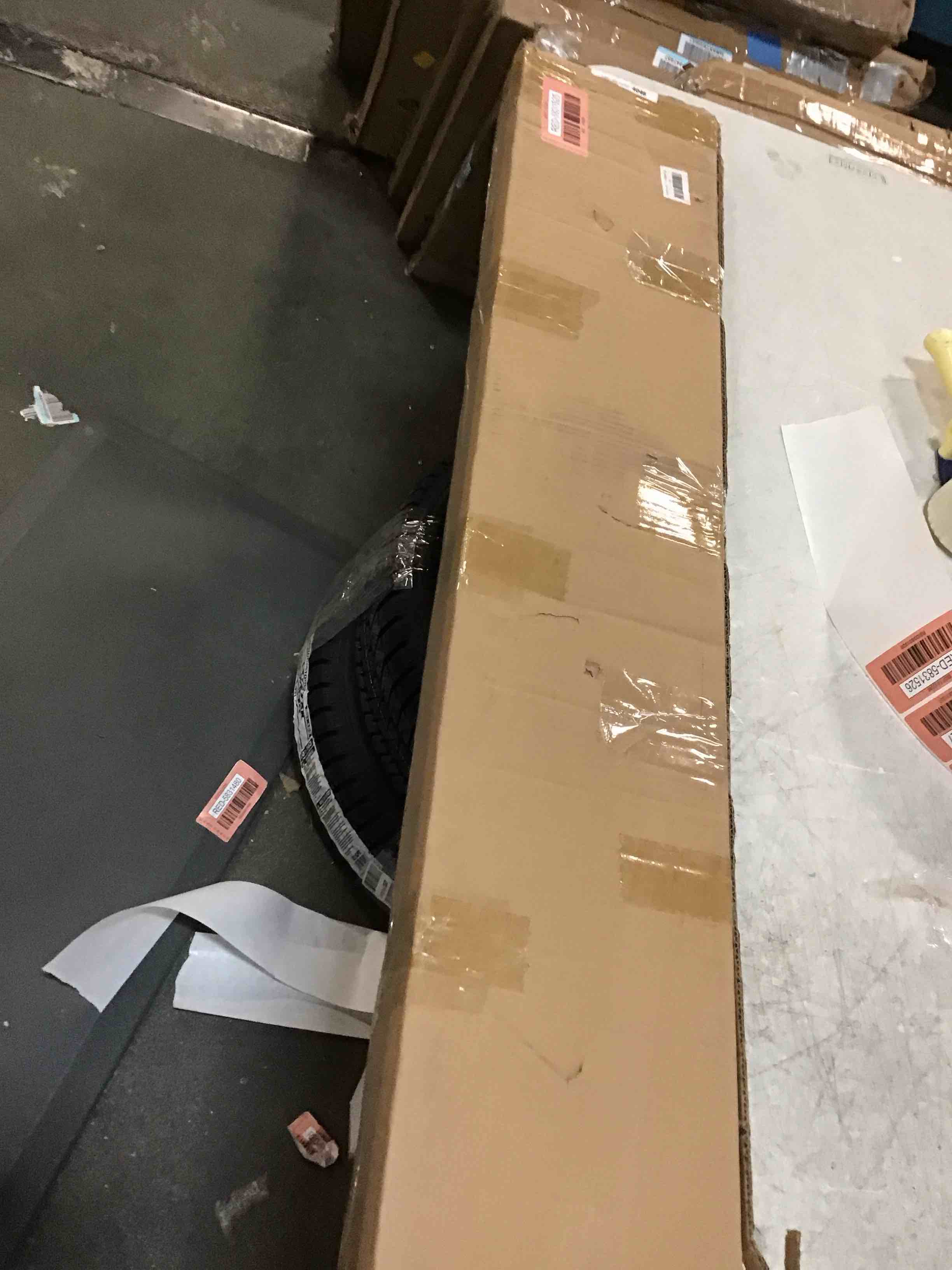 https://s3.amazonaws.com/lotting-images-prod/bidfta/RED5831525_1706887734230.jpeg