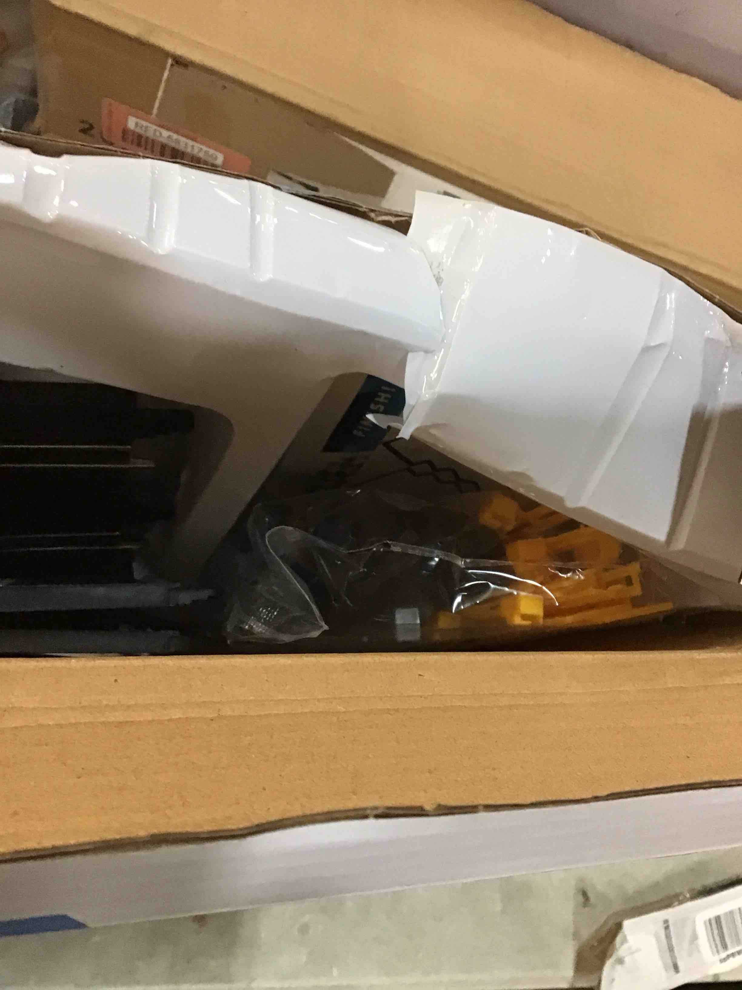 https://s3.amazonaws.com/lotting-images-prod/bidfta/RED5831758_1707138263190.jpeg