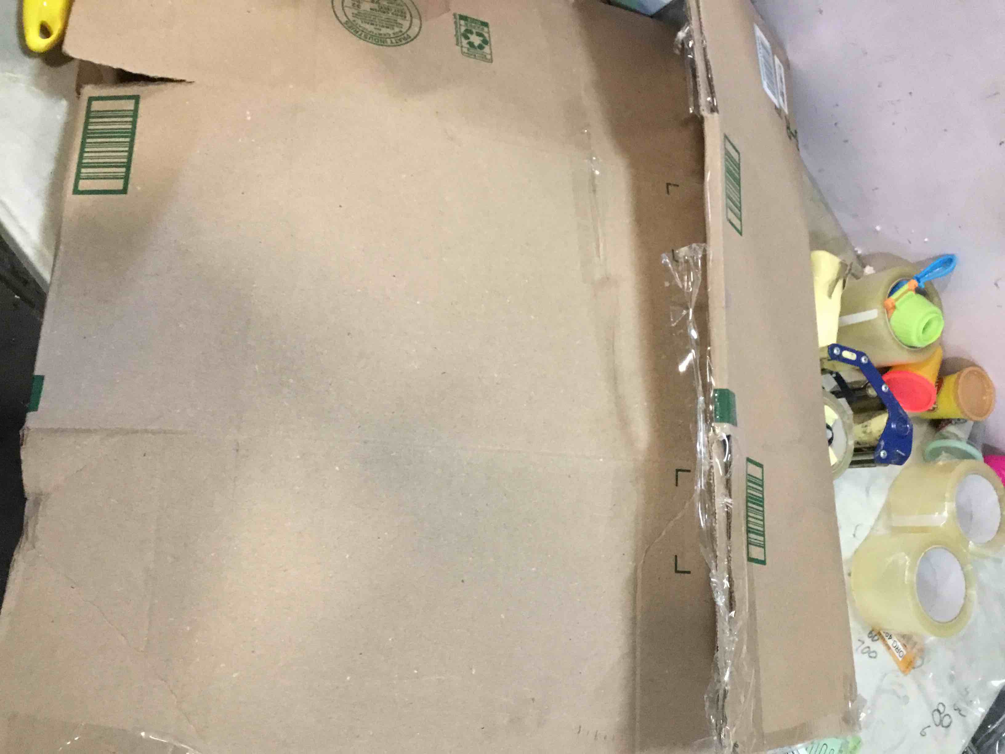 https://s3.amazonaws.com/lotting-images-prod/bidfta/RED5831873_1707158304880.jpeg