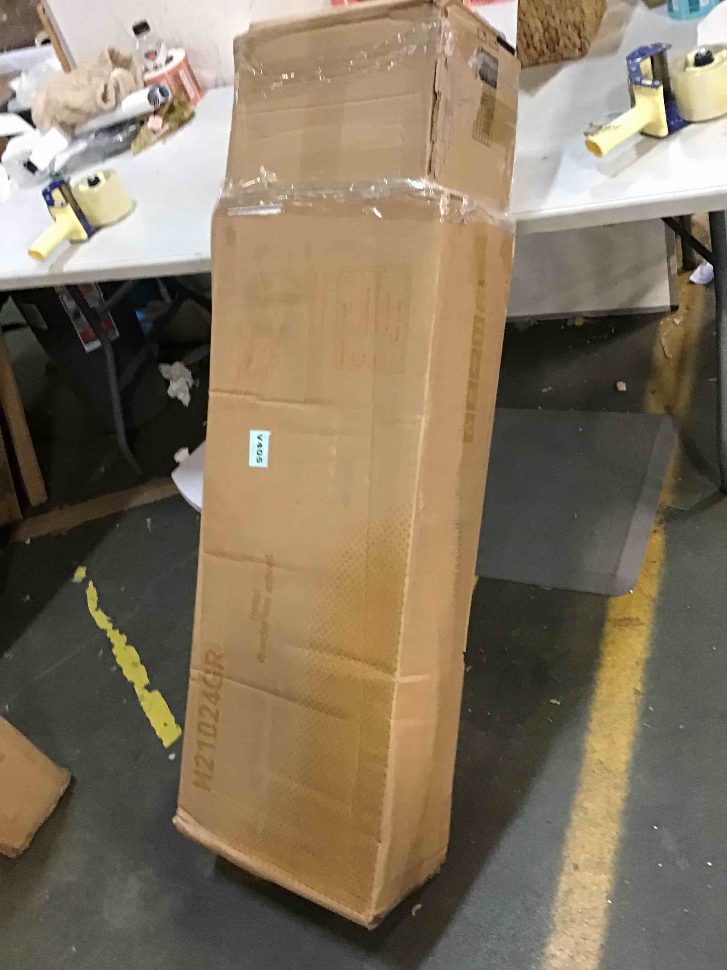 https://s3.amazonaws.com/lotting-images-prod/bidfta/RED5832017_1707230500773.jpeg