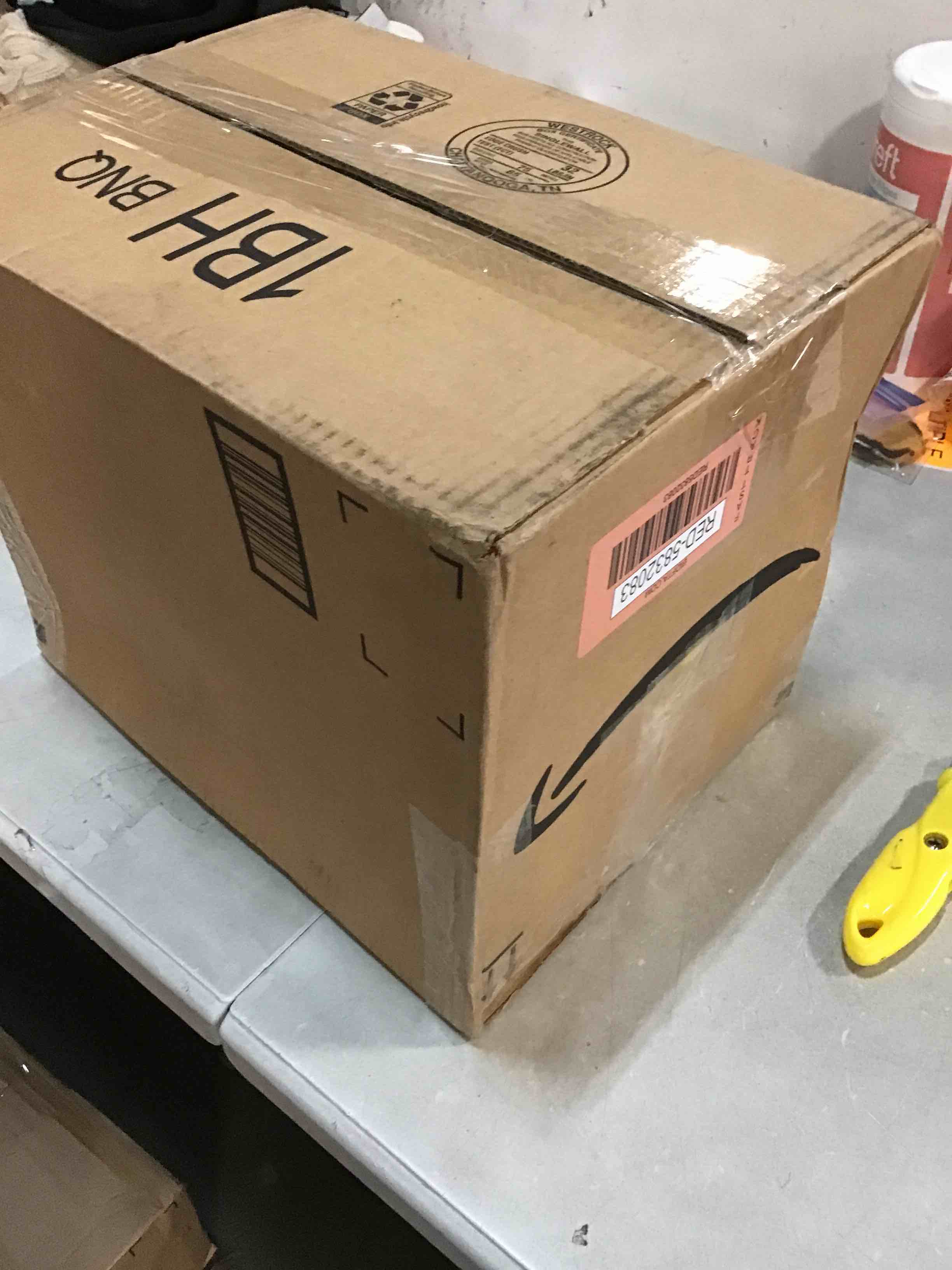 https://s3.amazonaws.com/lotting-images-prod/bidfta/RED5832083_1707238923390.jpeg