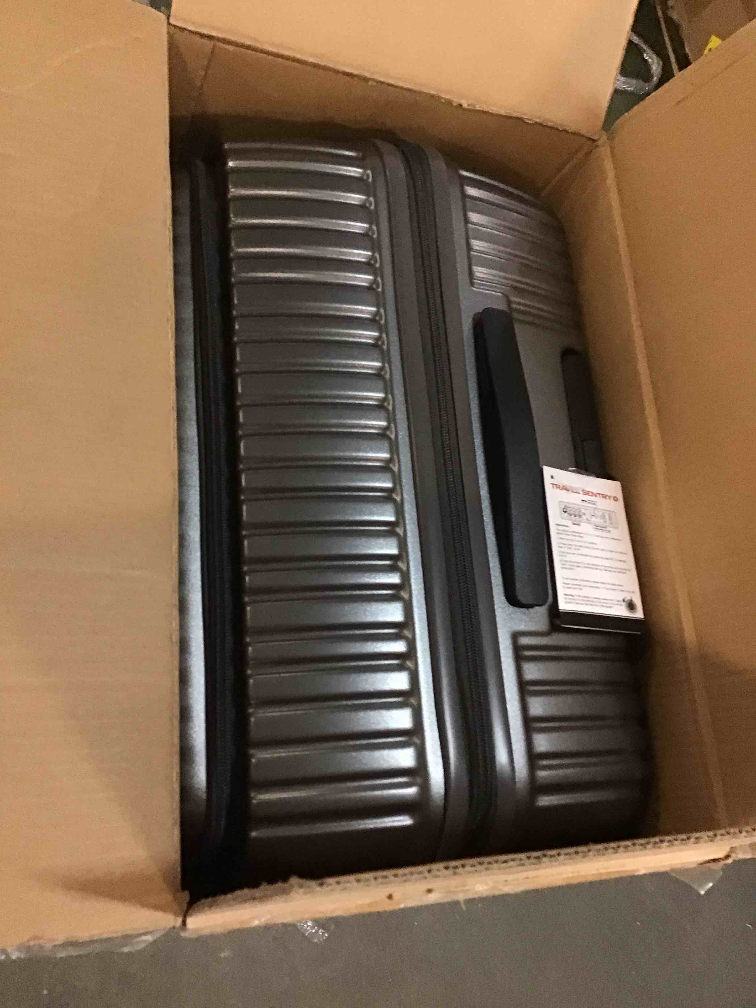 https://s3.amazonaws.com/lotting-images-prod/bidfta/RED5832306_1707319929233.jpeg