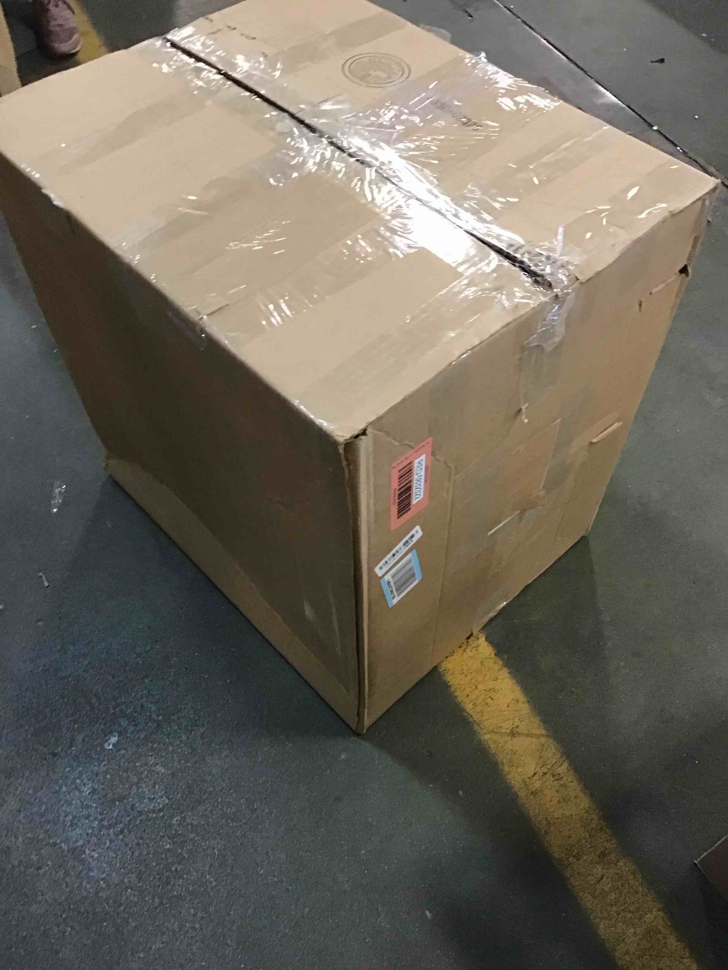 https://s3.amazonaws.com/lotting-images-prod/bidfta/RED5832322_1707321588208.jpeg